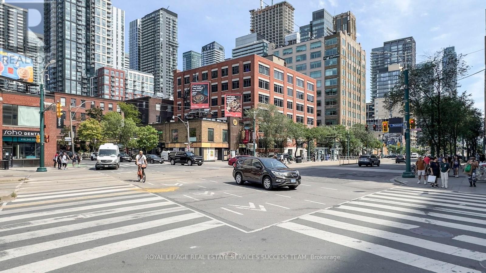 3 - 148 Spadina Avenue Property Photo 7