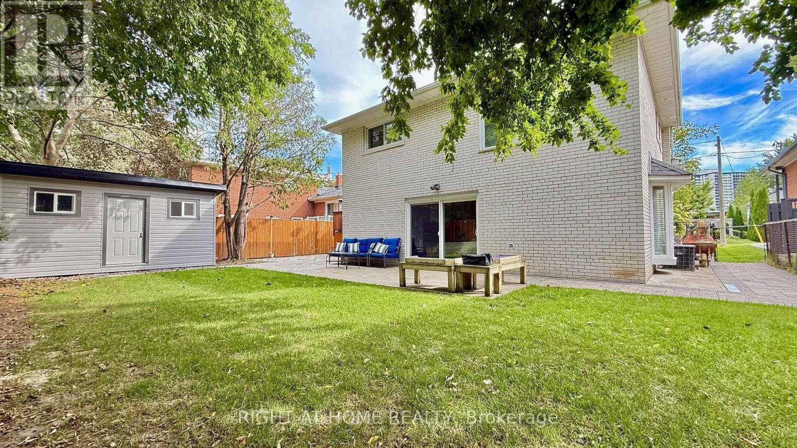 24 Stonedene Boulevard Property Photo 48
