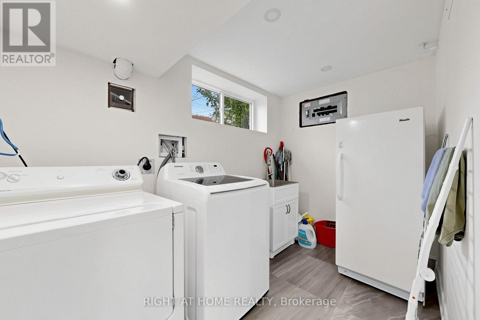 202 Waterloo Avenue Property Photo 41