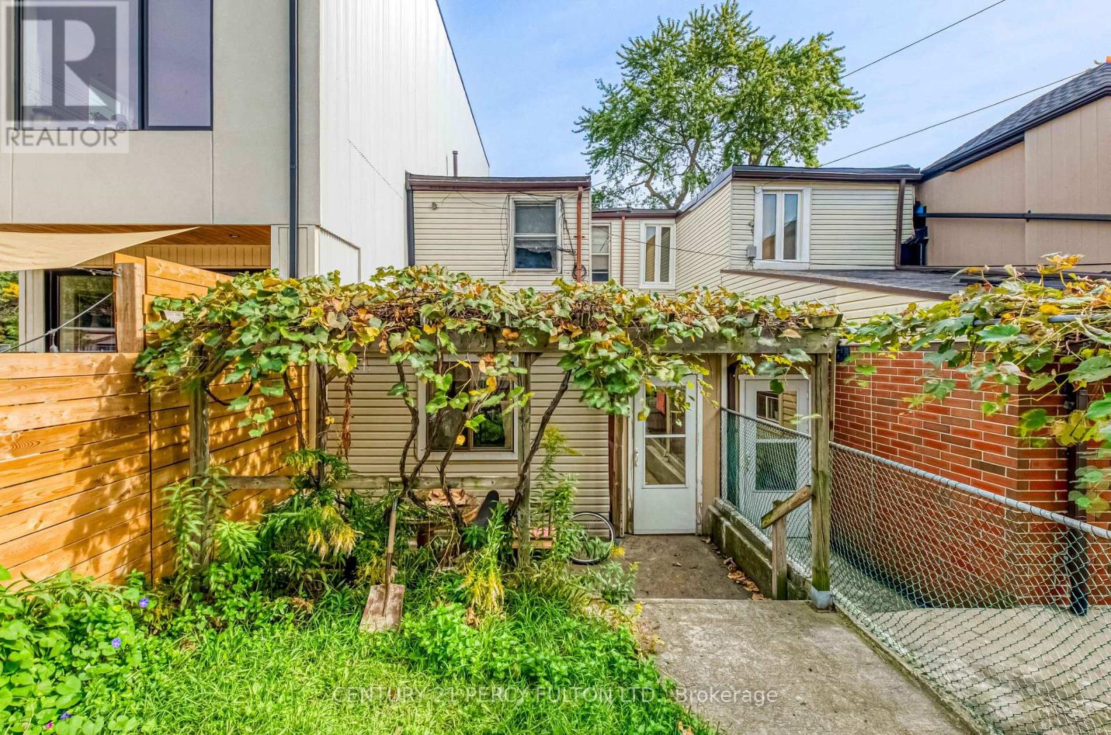 60 Fennings Street Property Photo 6