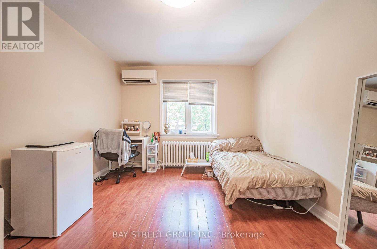65 Spadina Road Property Photo 9