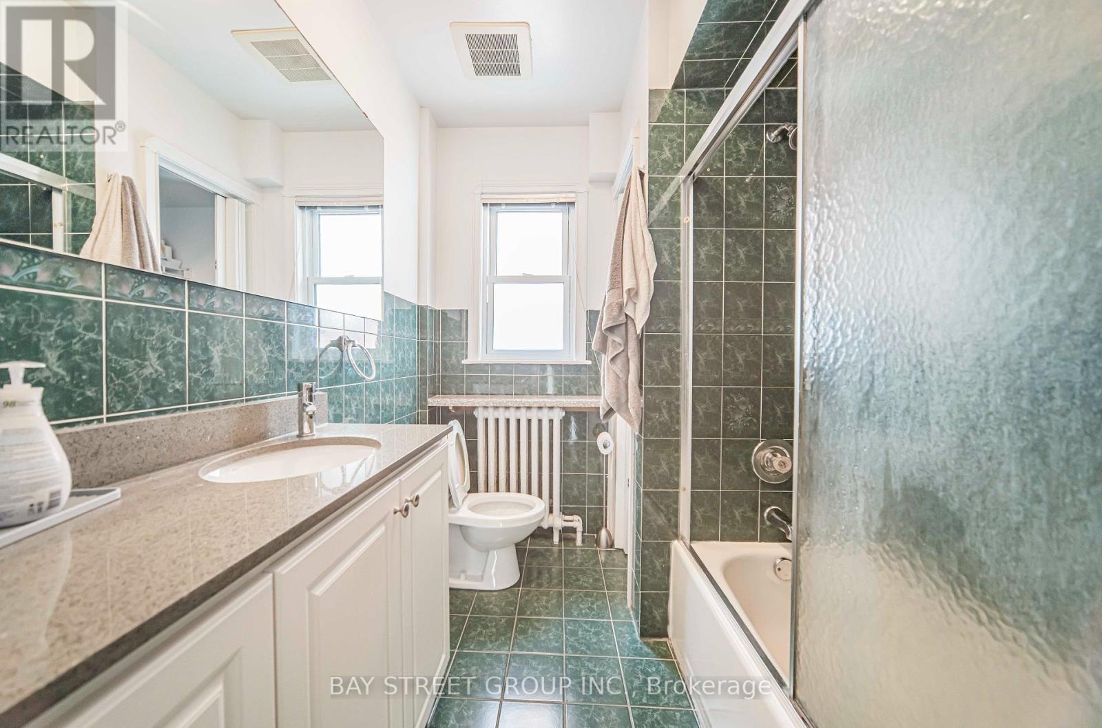65 Spadina Road Property Photo 18