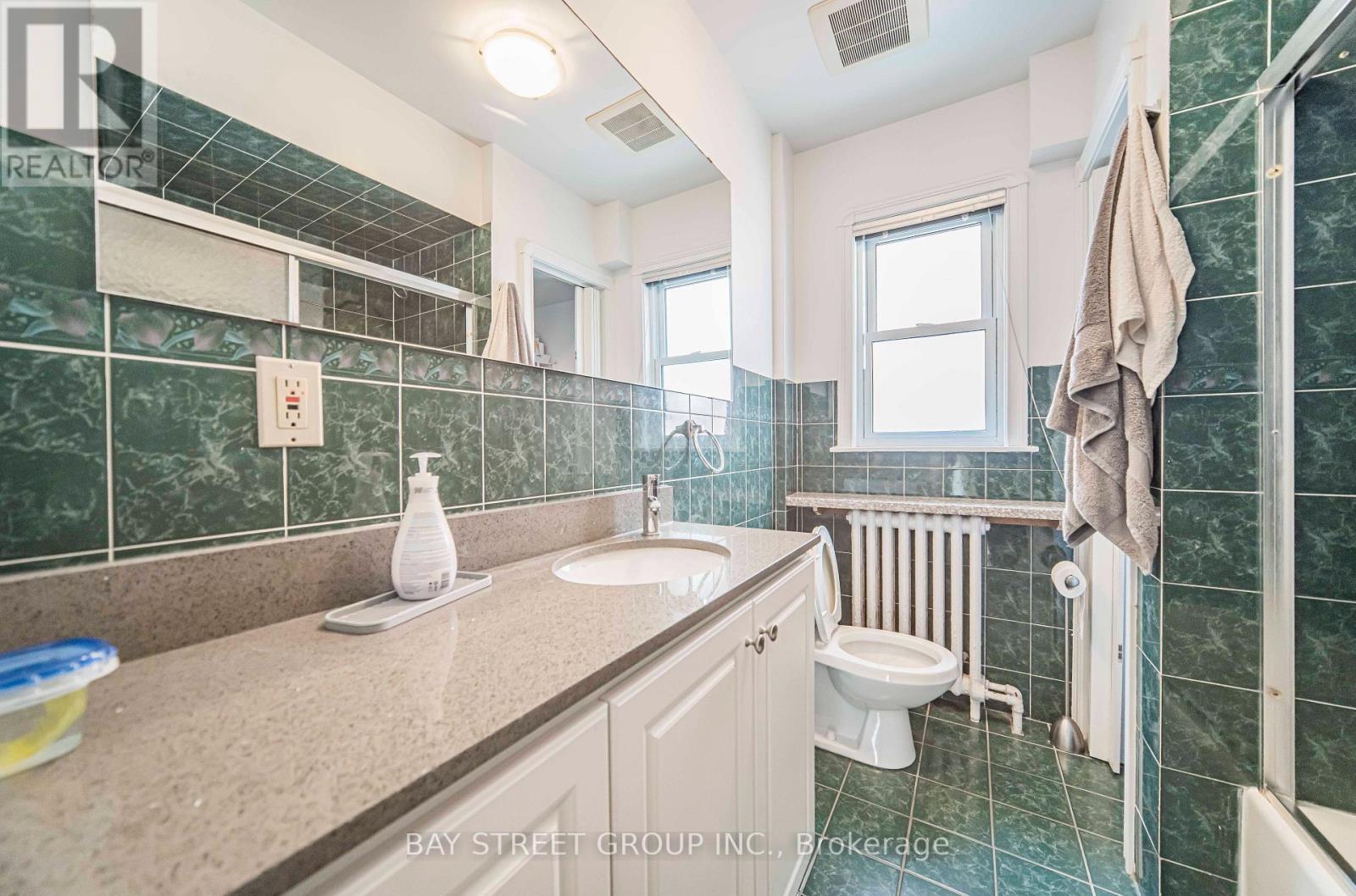 65 Spadina Road Property Photo 19