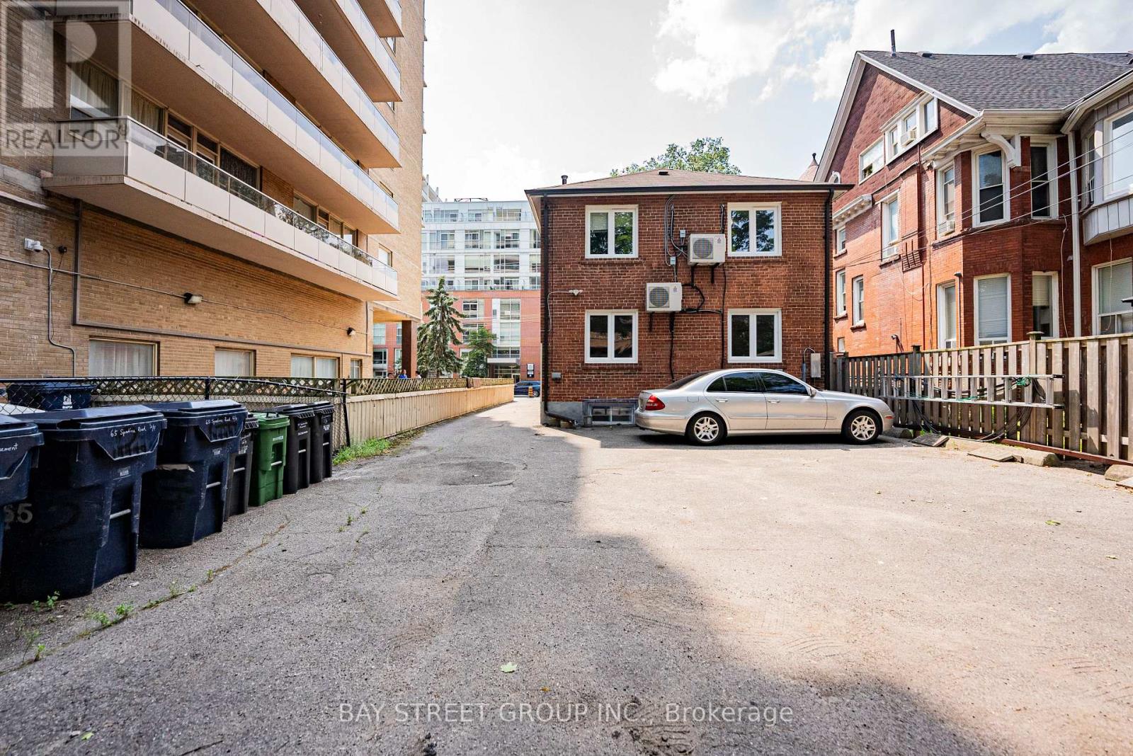 65 Spadina Road Property Photo 20