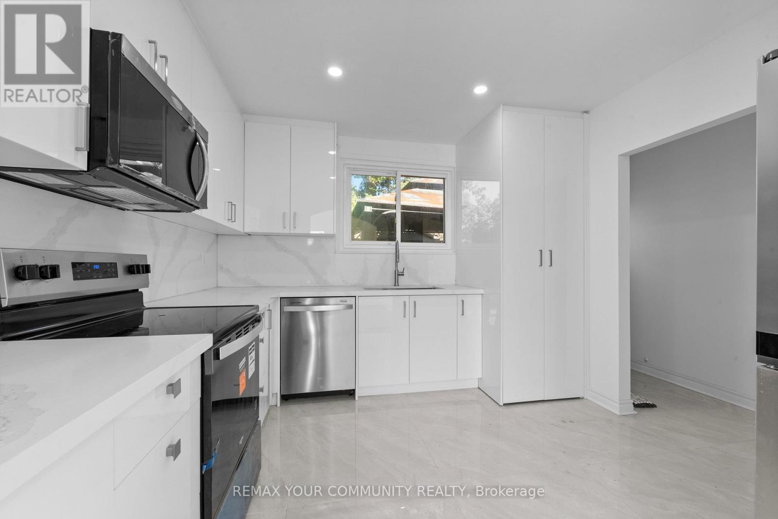 2 Lisburn Crescent Property Photo 1