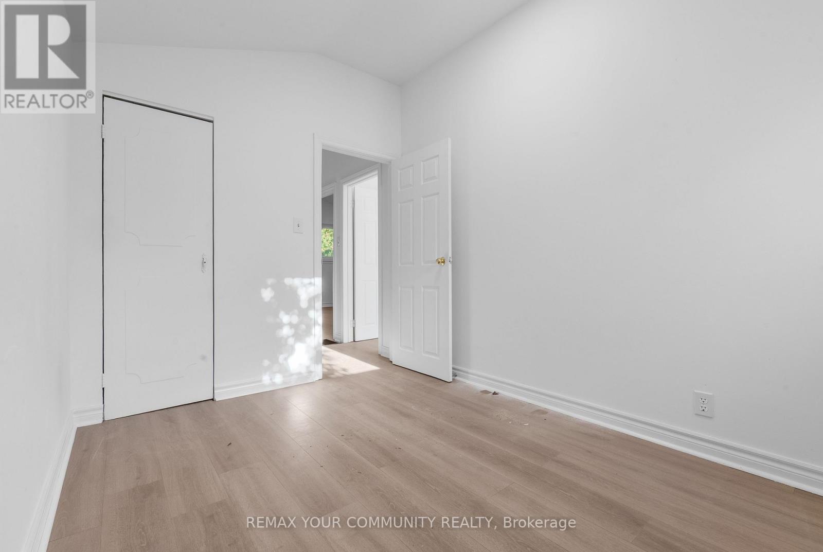 2 Lisburn Crescent Property Photo 11