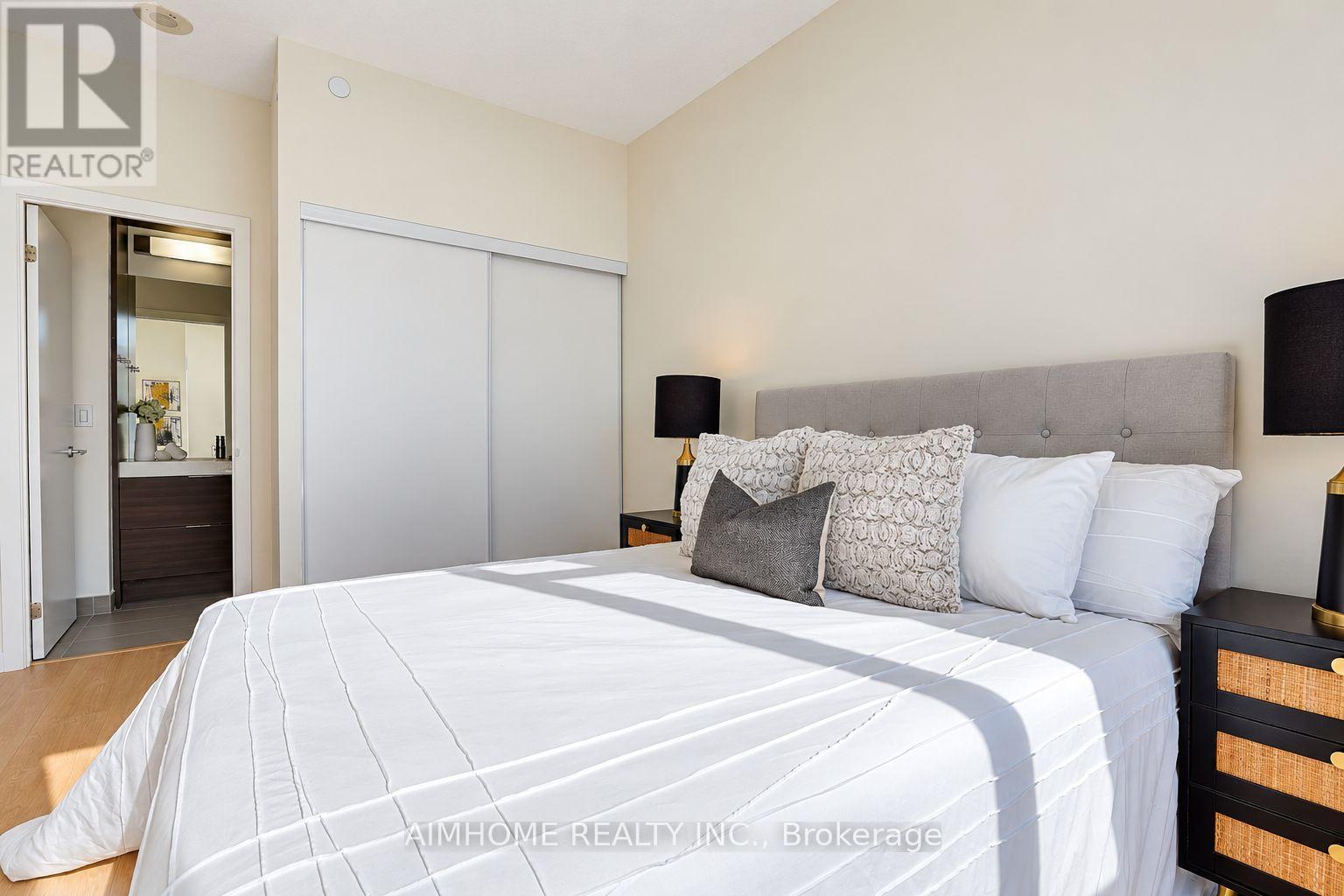 2109 - 62 Forest Manor Road Property Photo 19