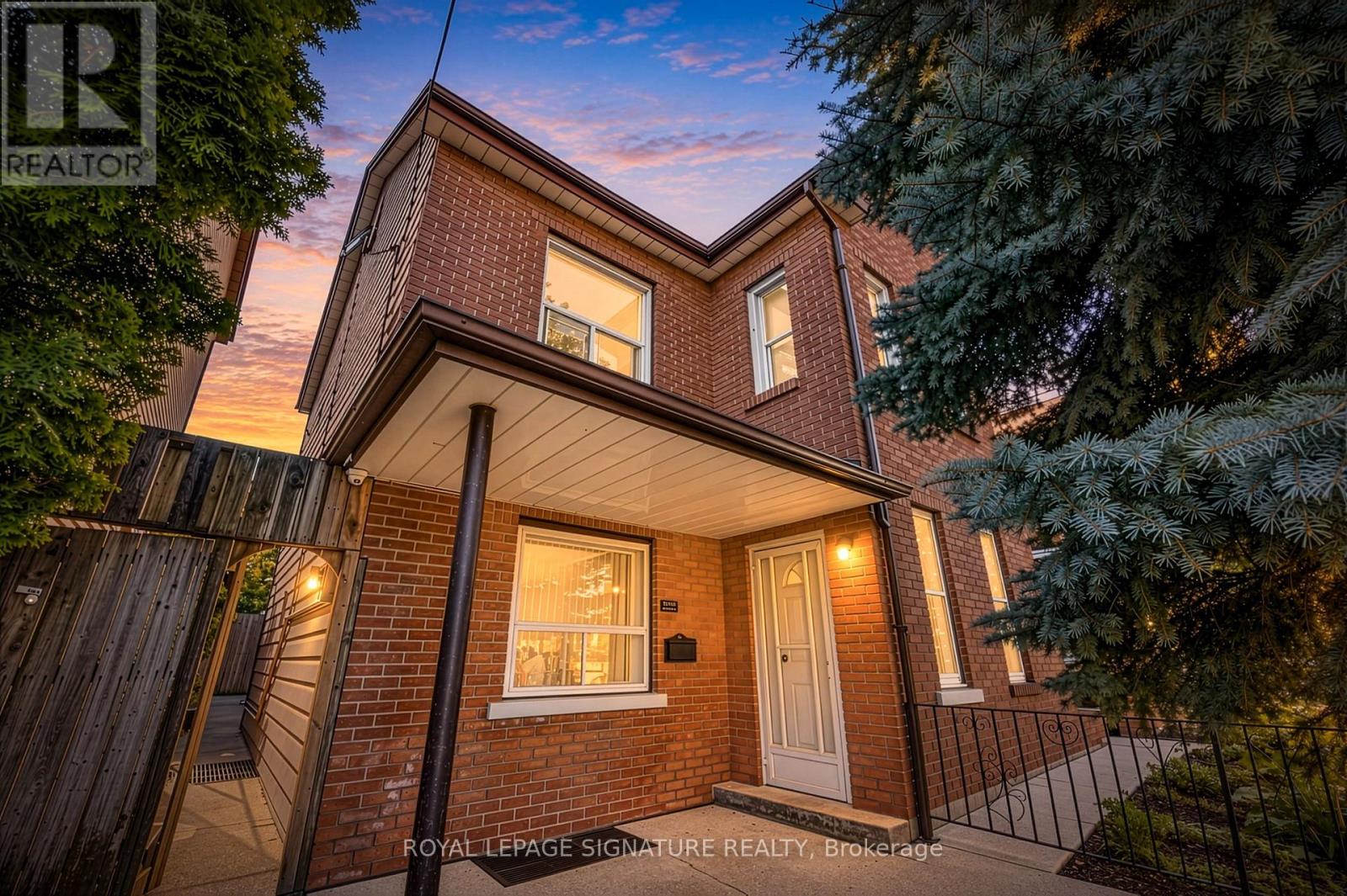 212 Lippincott Street Property Photo 1