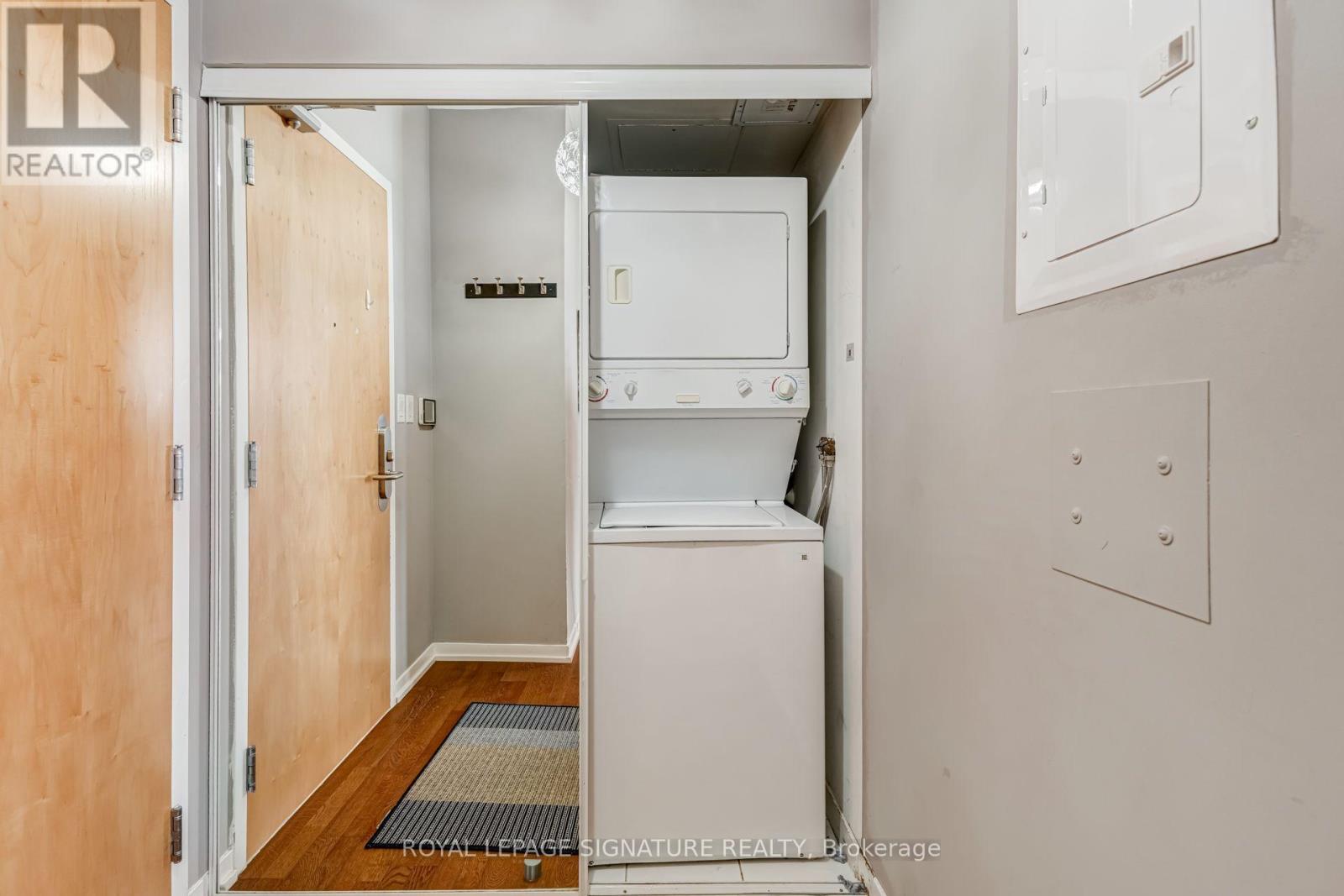 4310 - 65 Bremner Boulevard Property Photo 25