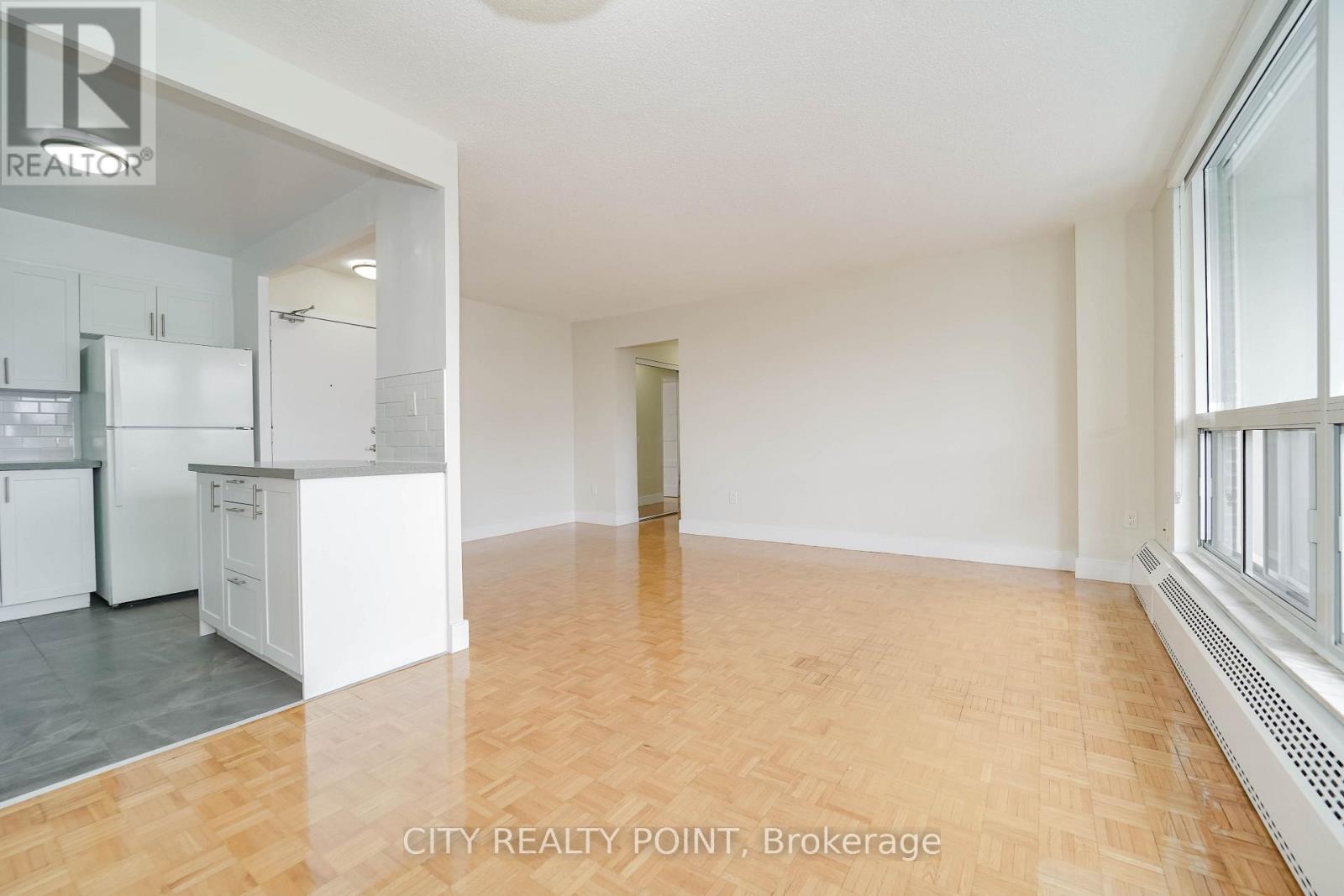 404 - 666 Spadina Avenue Property Photo 7