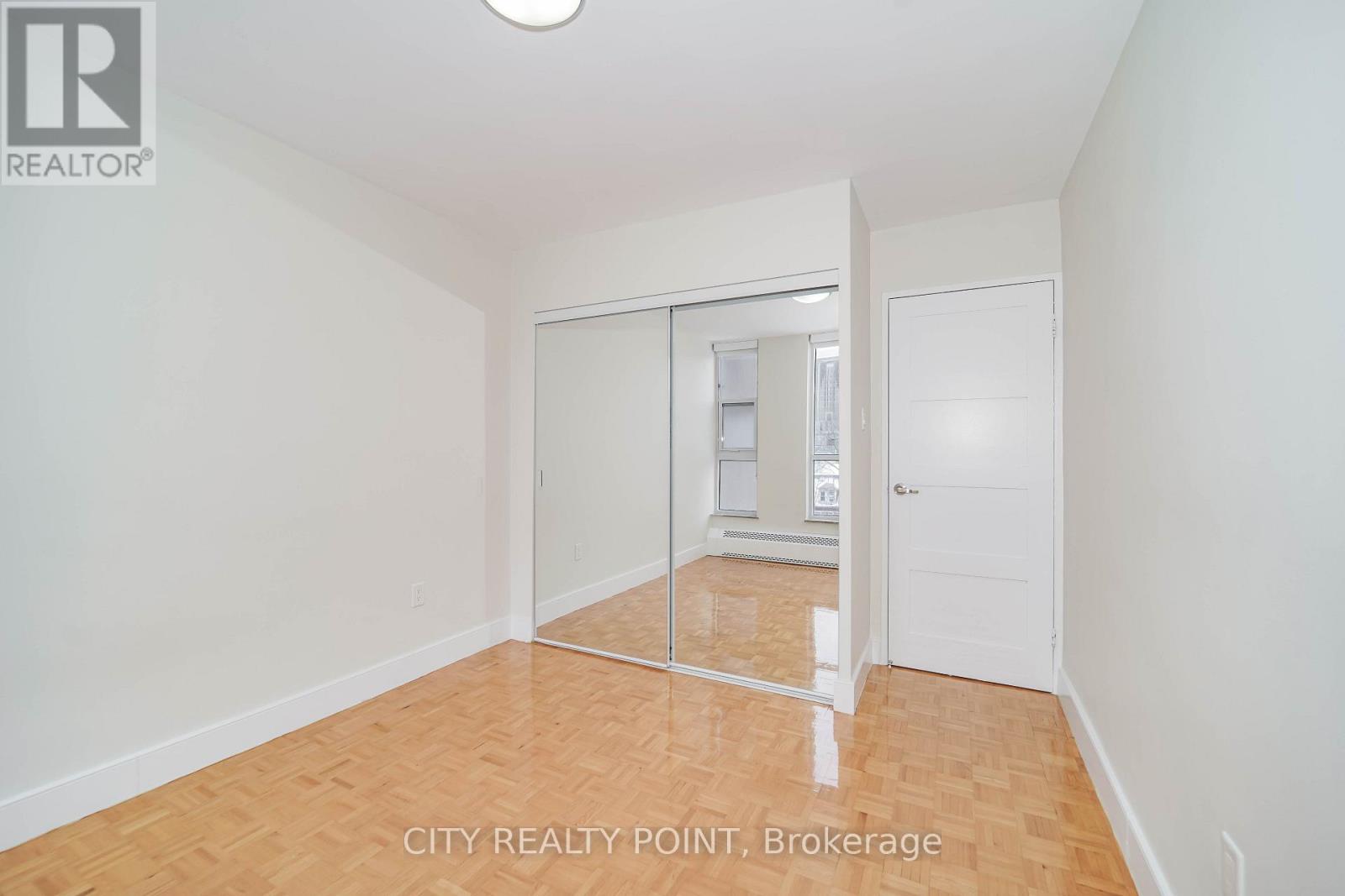 404 - 666 Spadina Avenue Property Photo 12