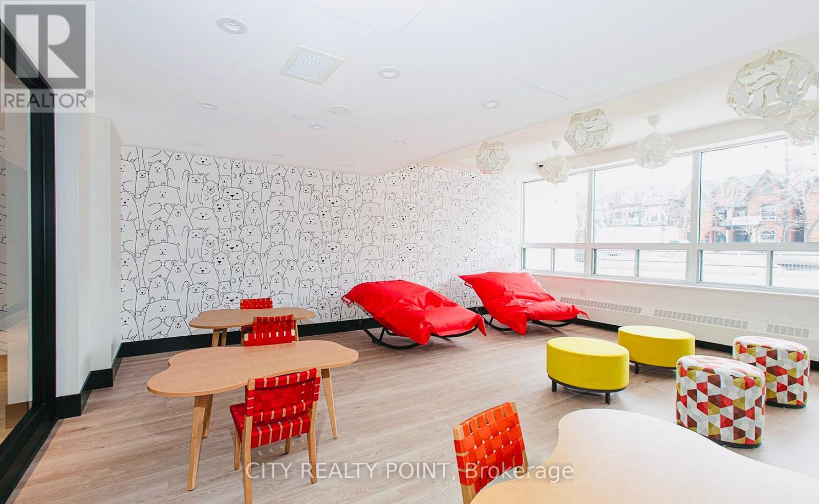 404 - 666 Spadina Avenue Property Photo 18