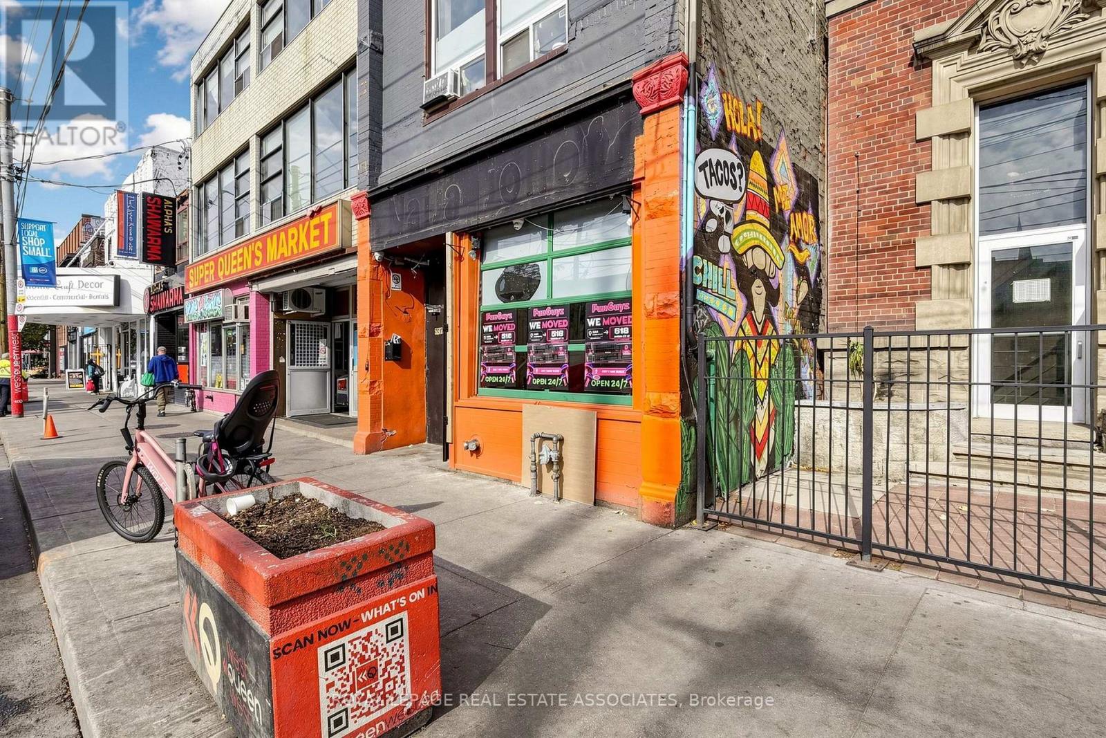 Rear - 592 Queen Street W Property Photo 3