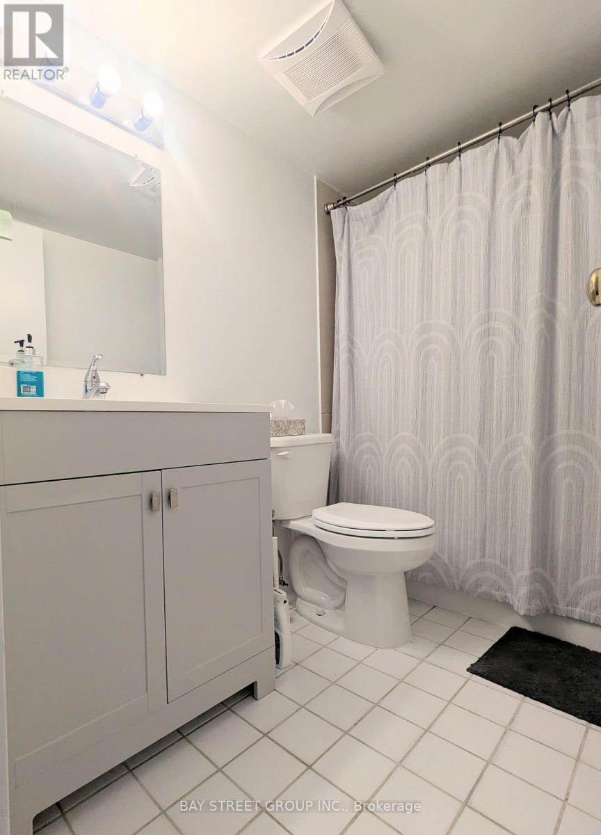 1106 - 25 Grenville Street Property Photo 13