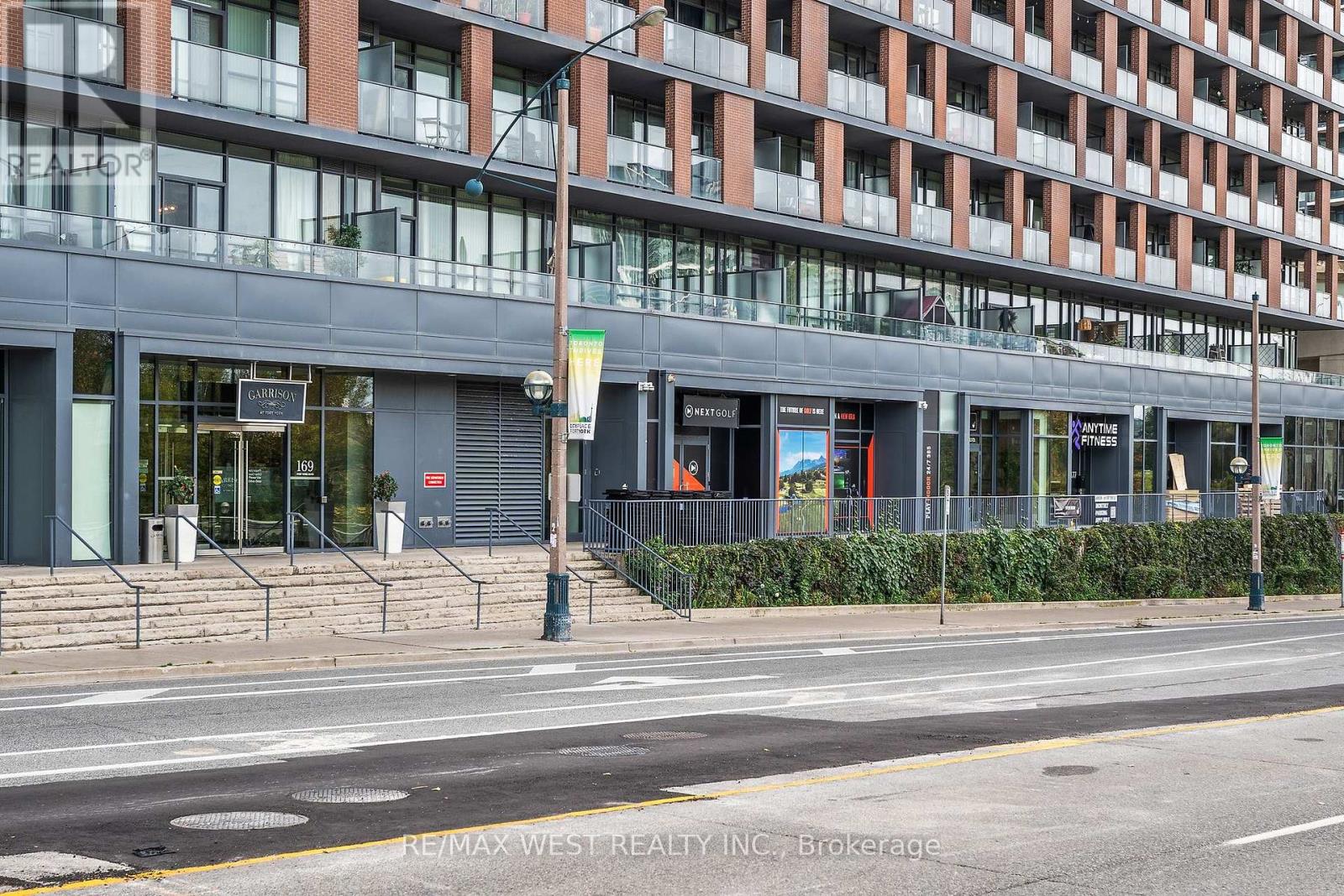 1002 - 169 Fort York Boulevard Property Photo 3