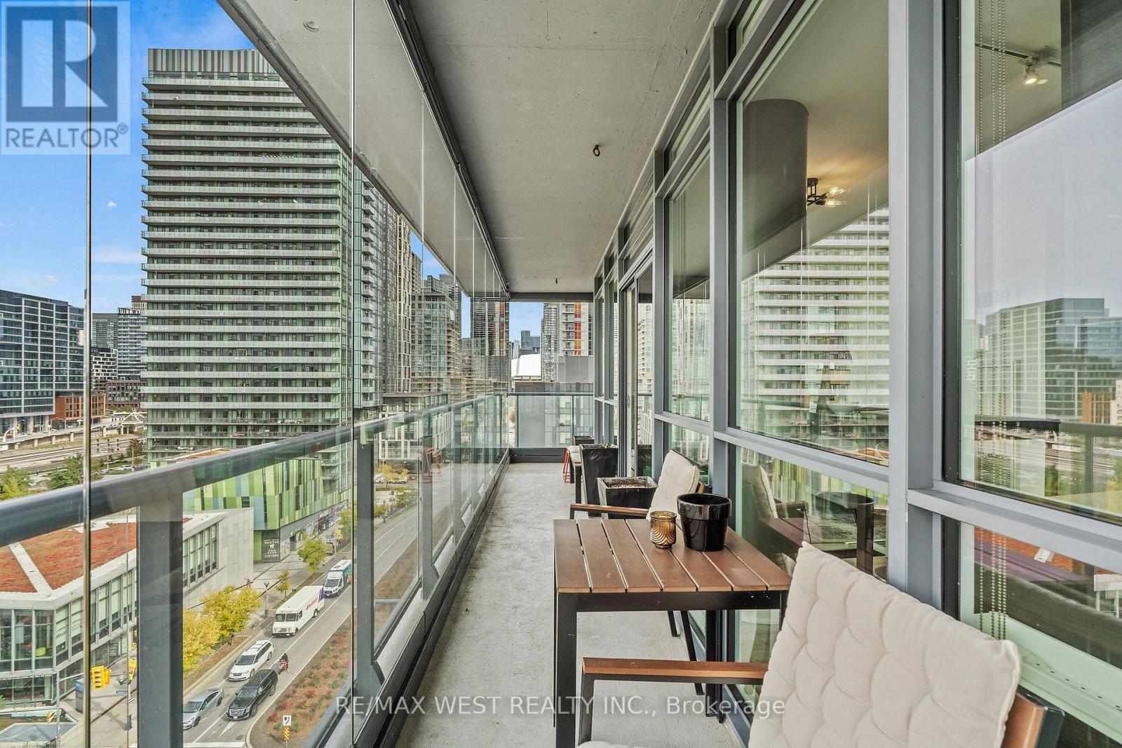 1002 - 169 Fort York Boulevard Property Photo 23