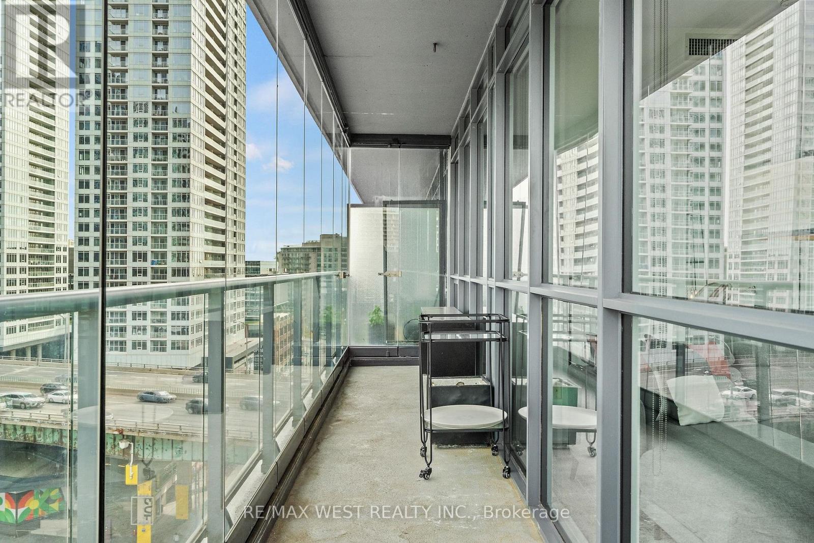 1002 - 169 Fort York Boulevard Property Photo 26