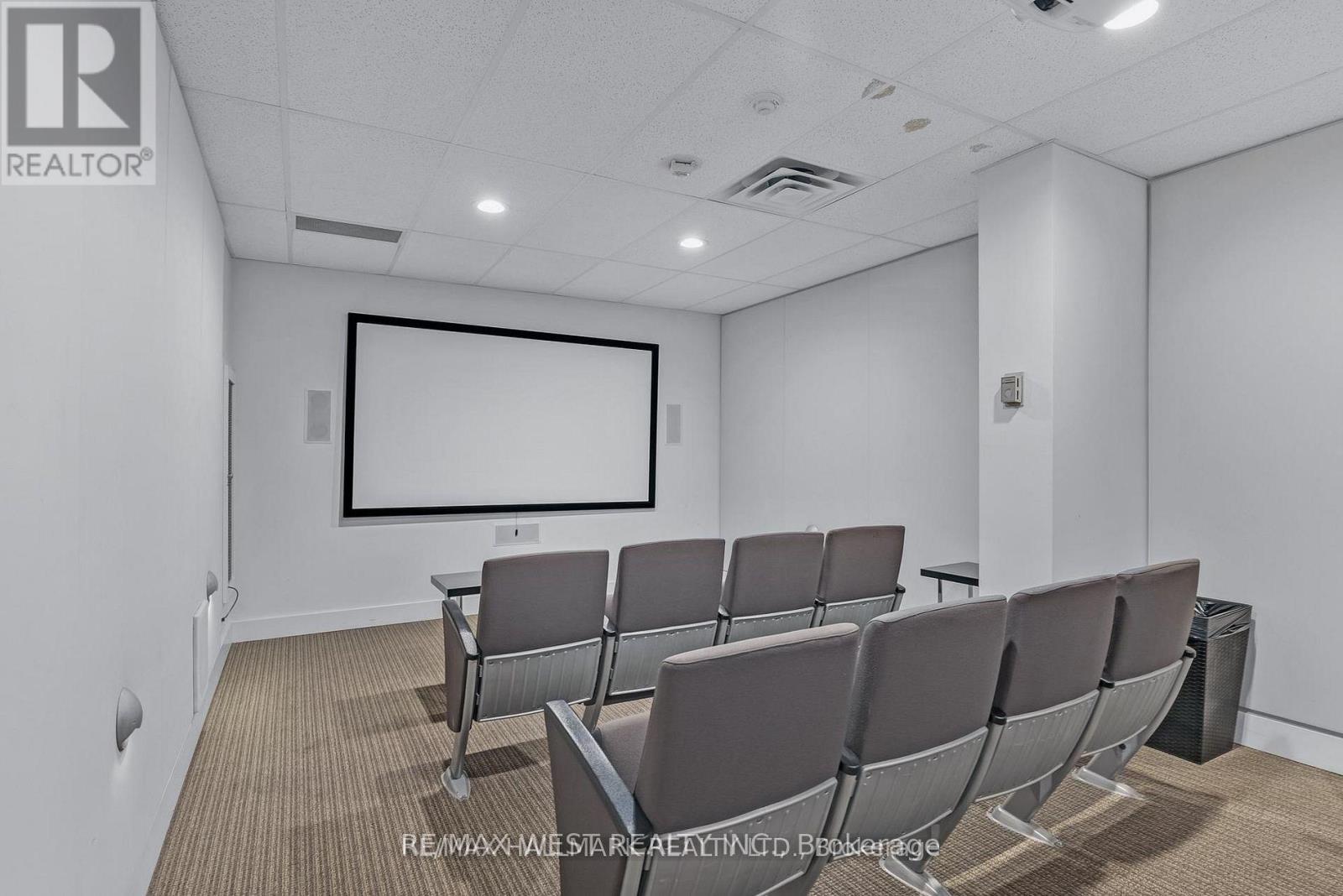 1002 - 169 Fort York Boulevard Property Photo 33