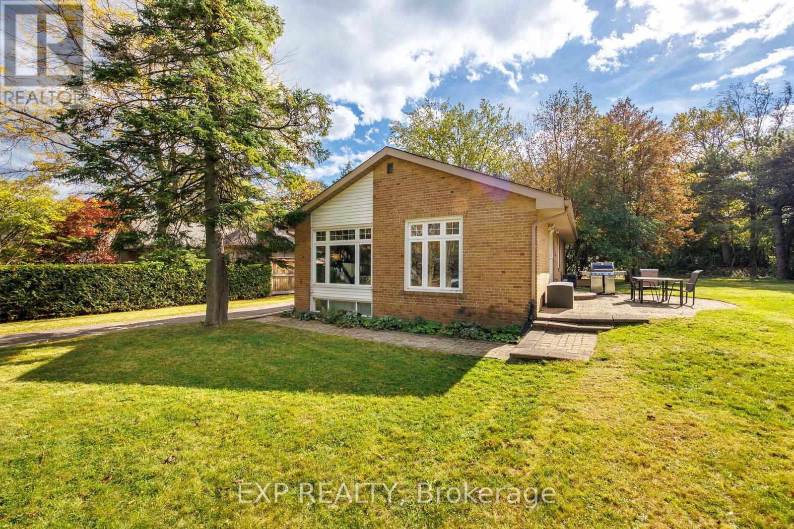 5 Tadcaster Place Property Photo 2