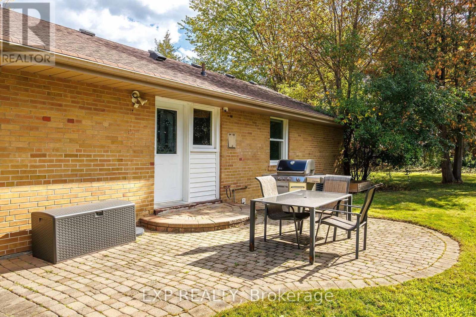 5 Tadcaster Place Property Photo 25
