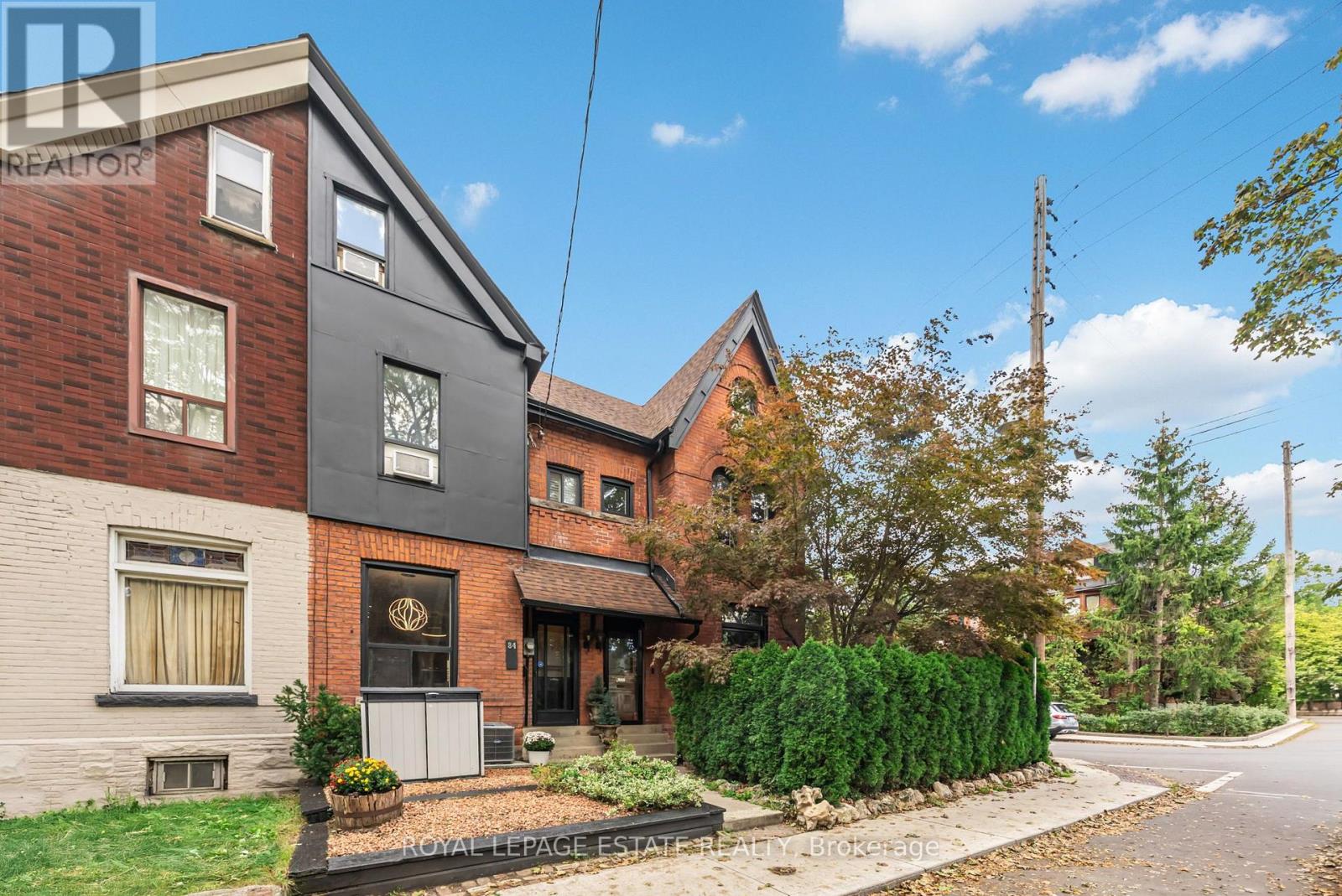 84 London Street Property Photo 1