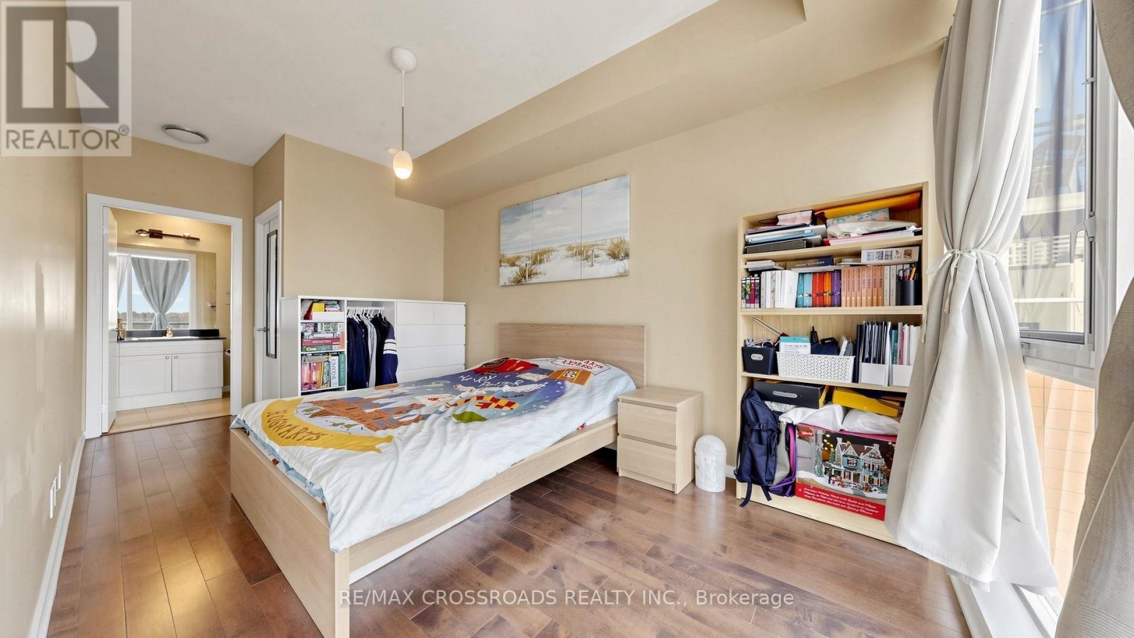 606 - 30 Canterbury Place Property Photo 12