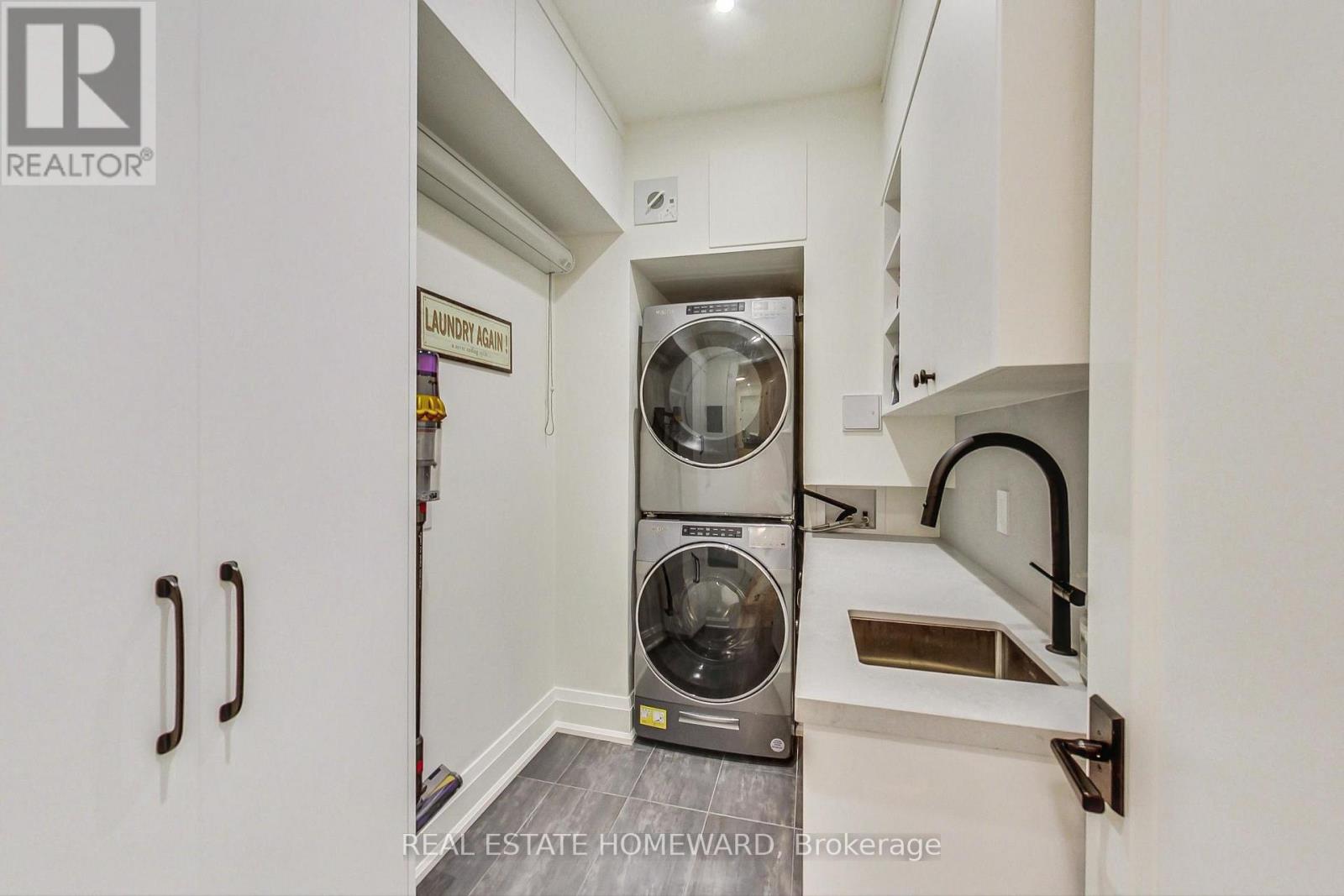 3612 - 55 Harbour Square Property Photo 13
