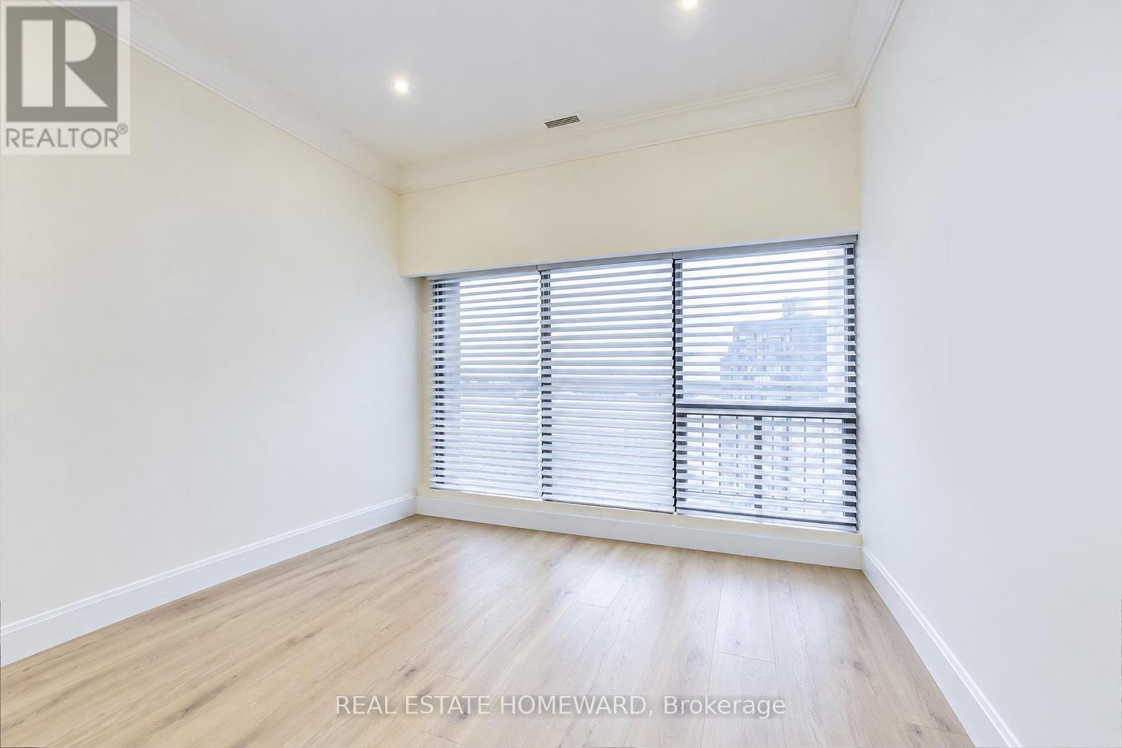 3612 - 55 Harbour Square Property Photo 15