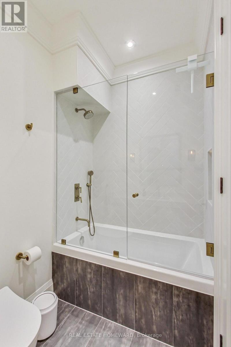 3612 - 55 Harbour Square Property Photo 16