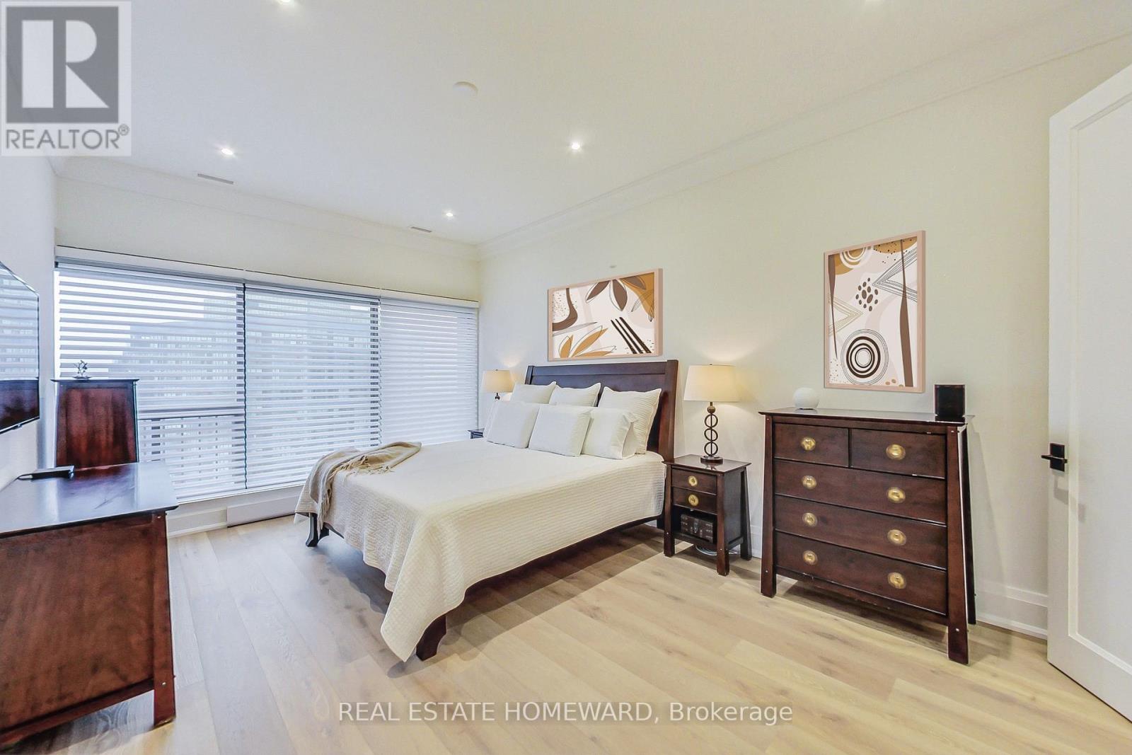 3612 - 55 Harbour Square Property Photo 24