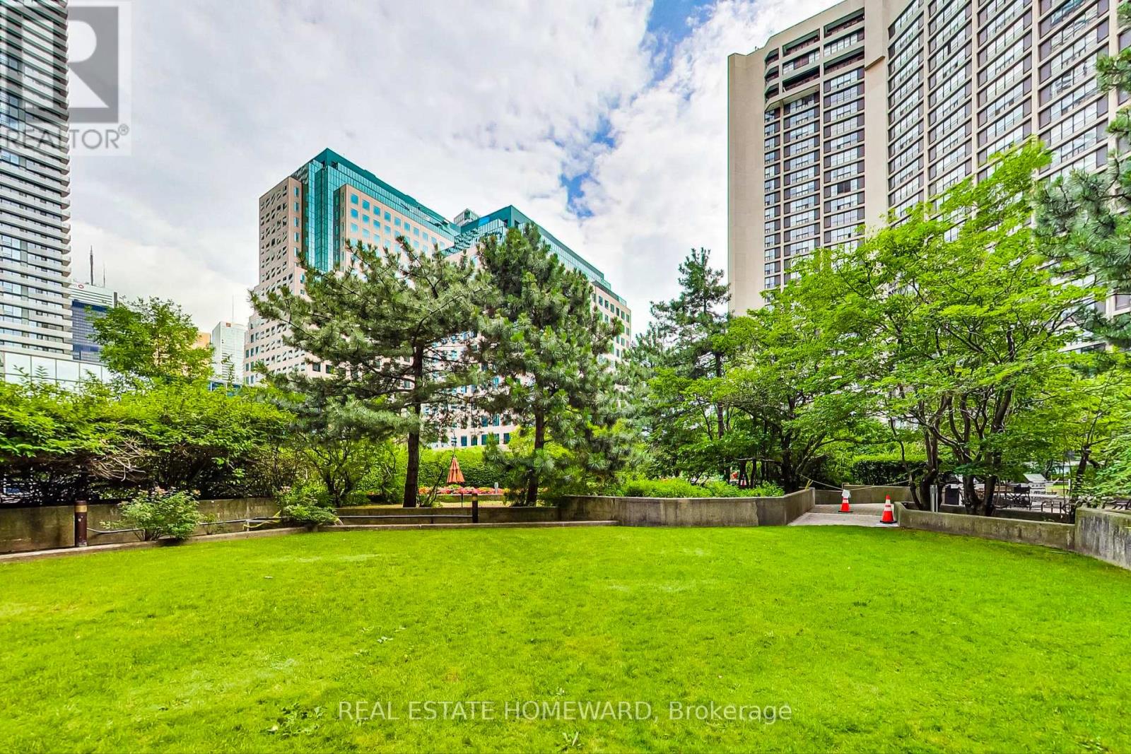 3612 - 55 Harbour Square Property Photo 33
