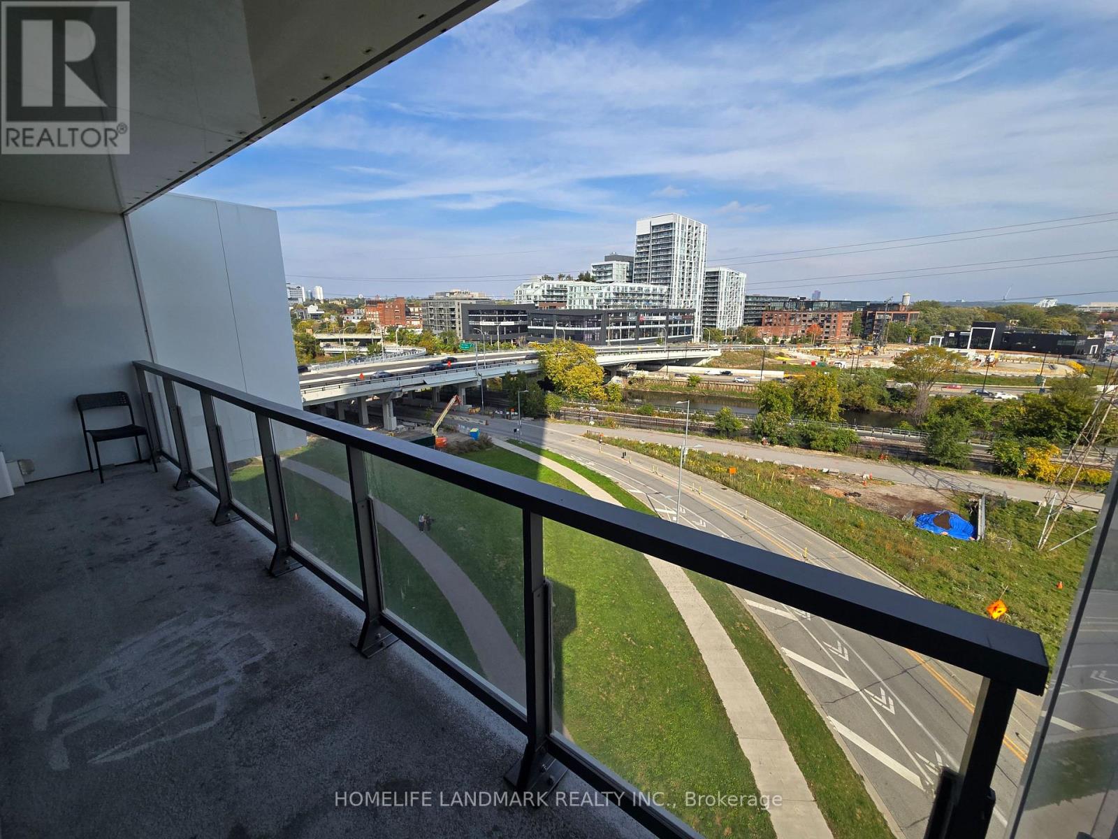 715 - 170 Bayview Avenue Property Photo 7