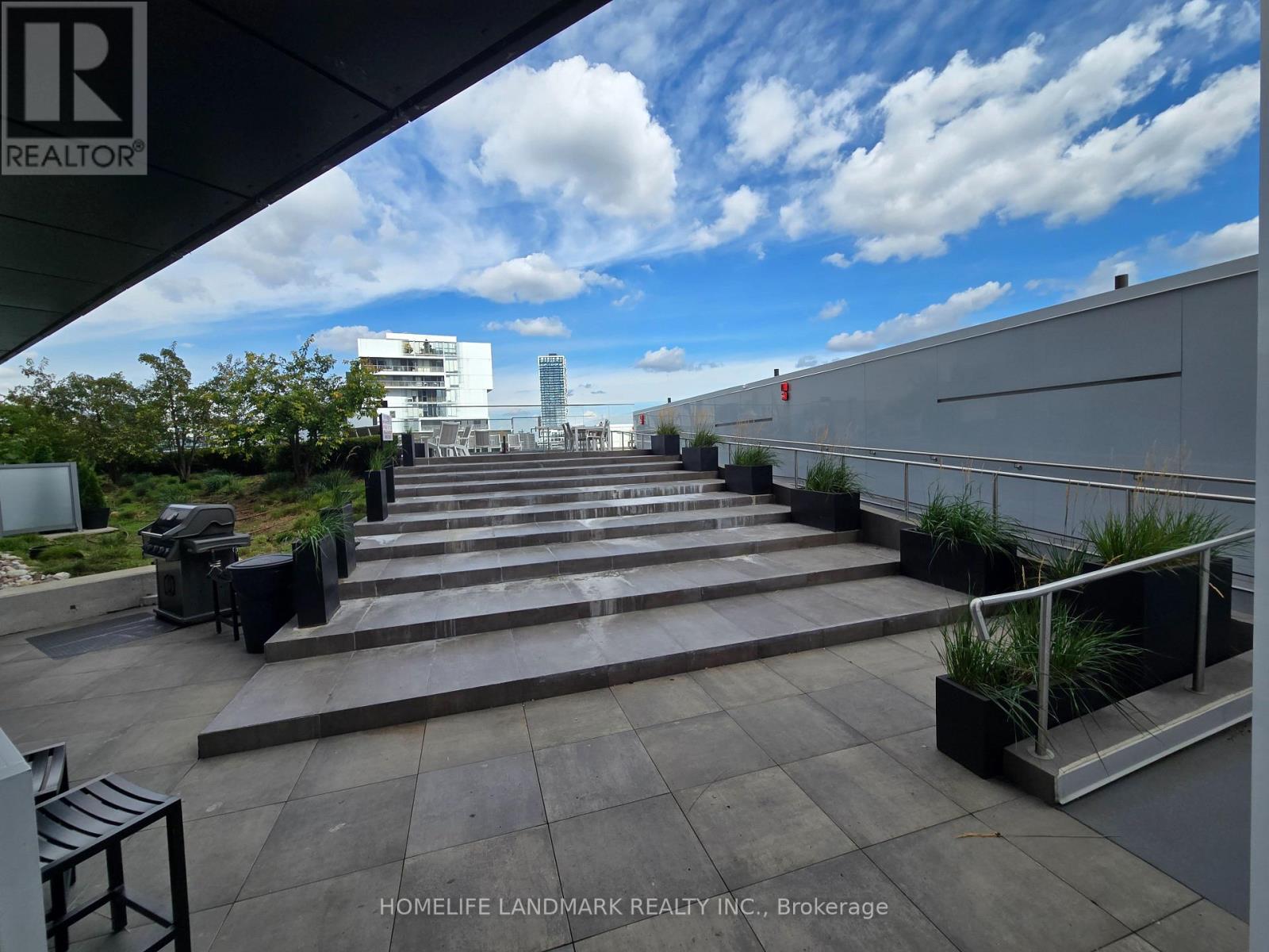 715 - 170 Bayview Avenue Property Photo 26