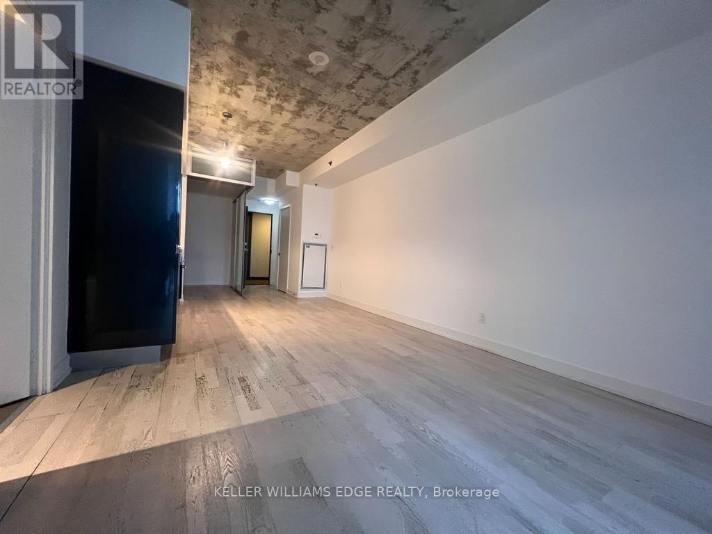 302 - 20 Gladstone Avenue Property Photo 4