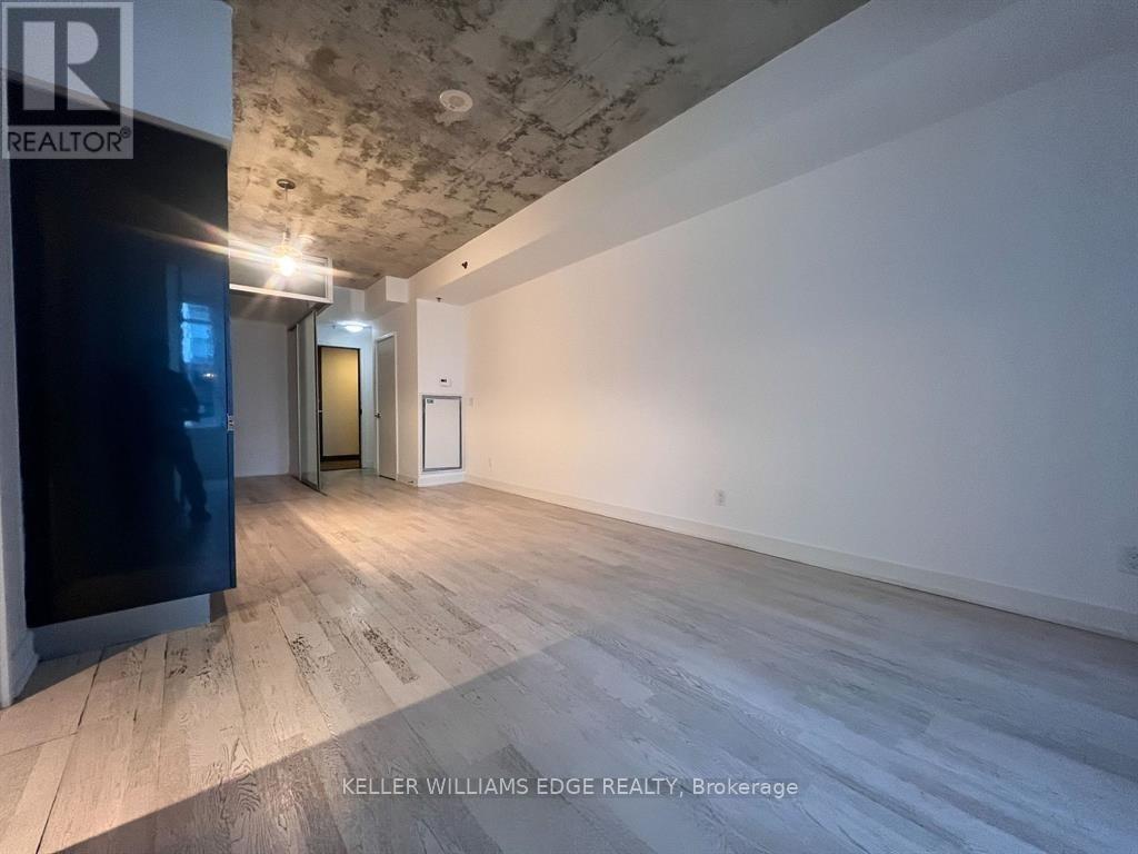 302 - 20 Gladstone Avenue Property Photo 5