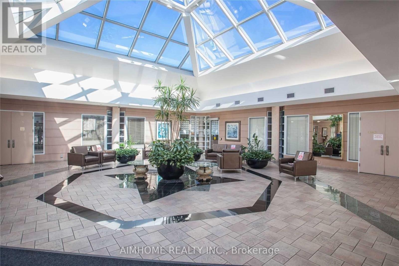 3711 - 5 Concorde Place Property Photo 1