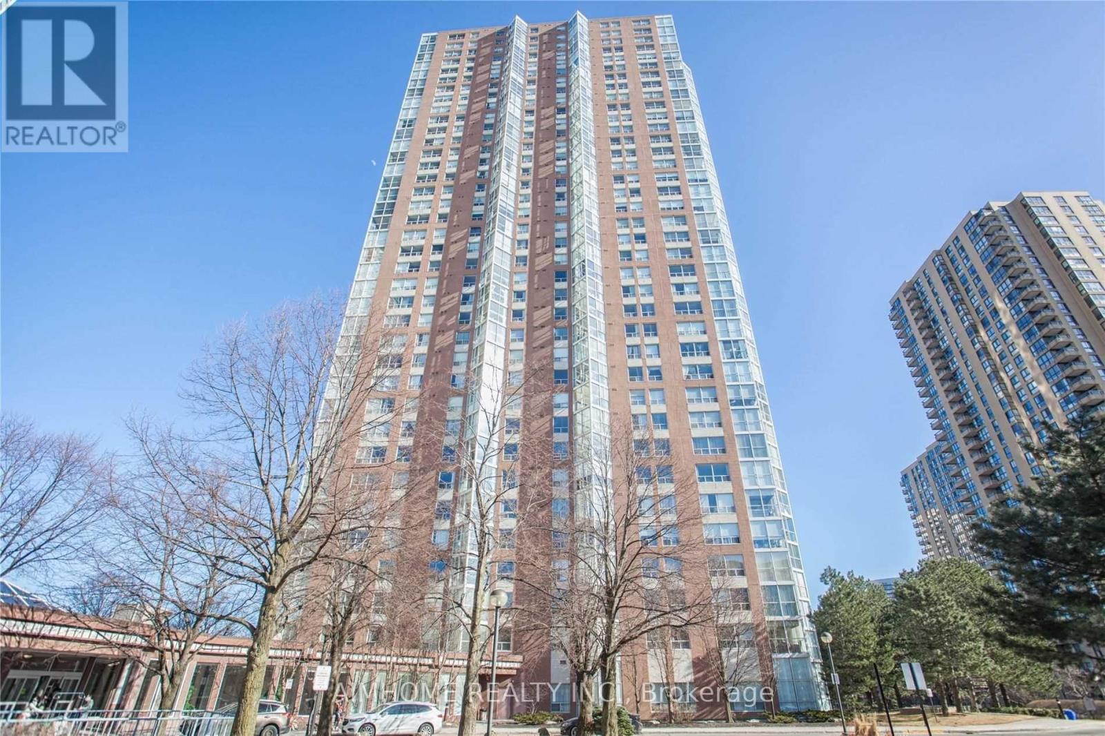 3711 - 5 Concorde Place Property Photo 2