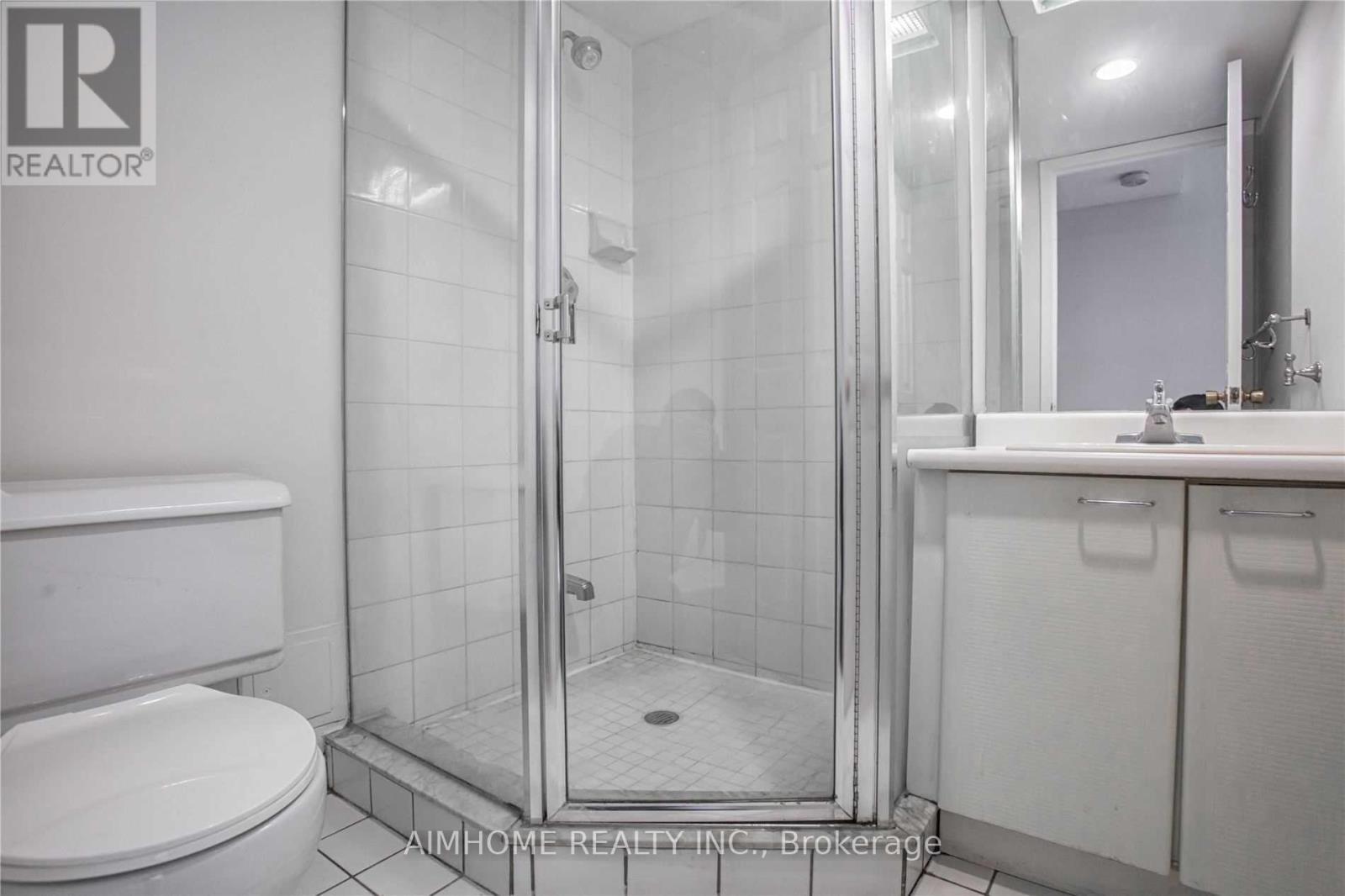 3711 - 5 Concorde Place Property Photo 7