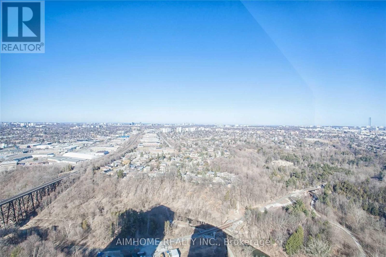 3711 - 5 Concorde Place Property Photo 18