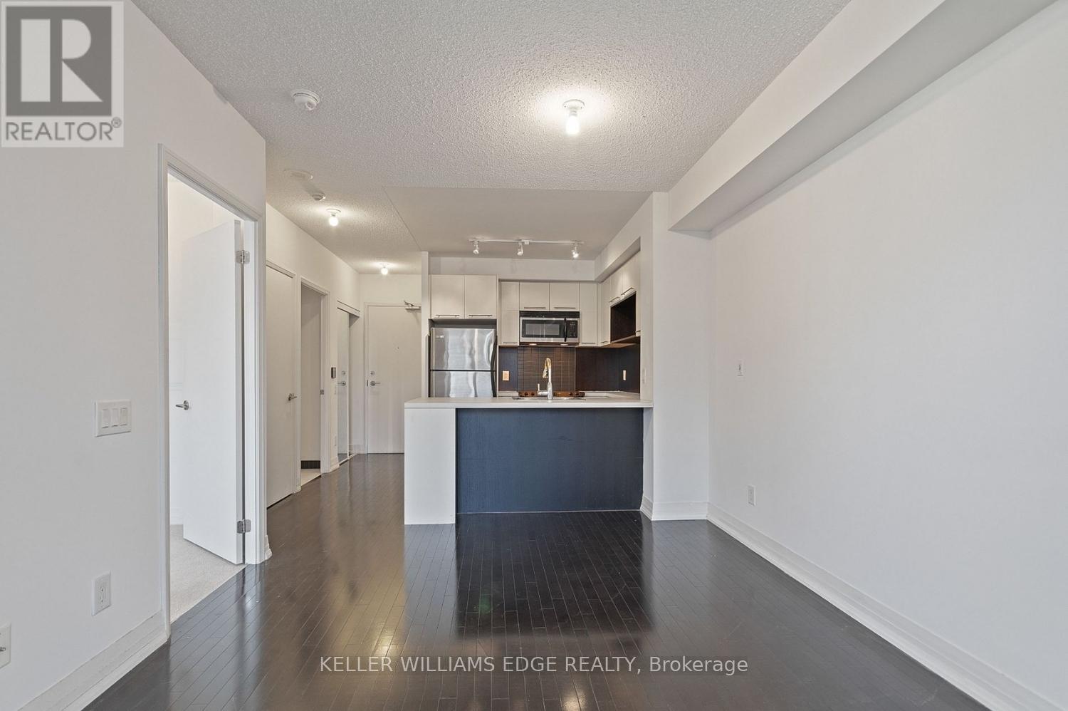 2308 - 25 Carlton Street Property Photo 8
