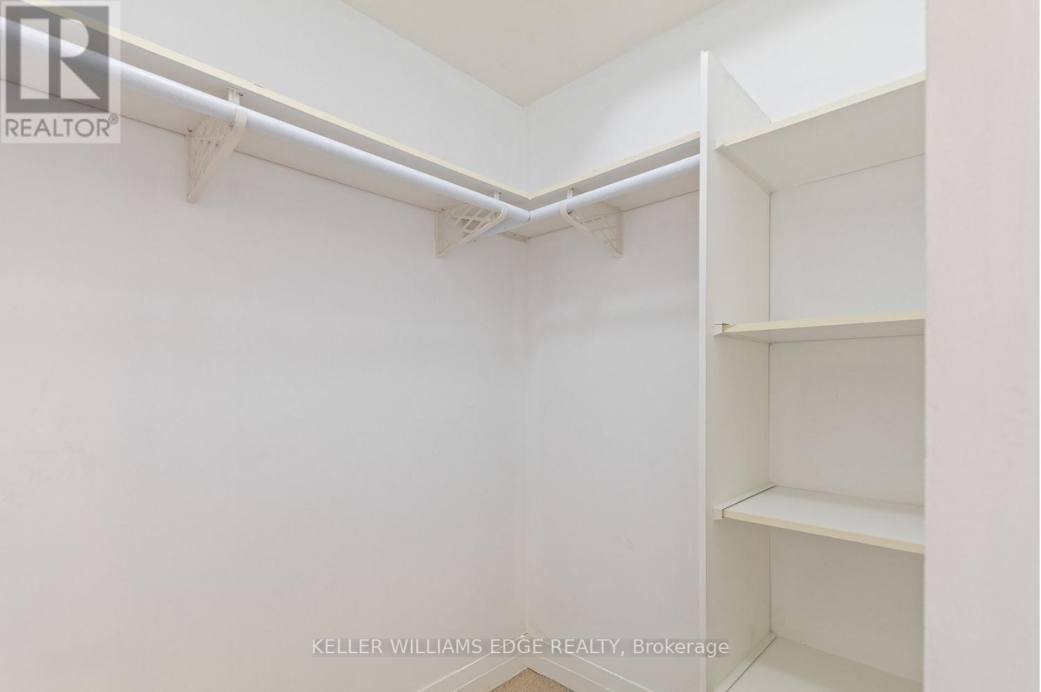 2308 - 25 Carlton Street Property Photo 13