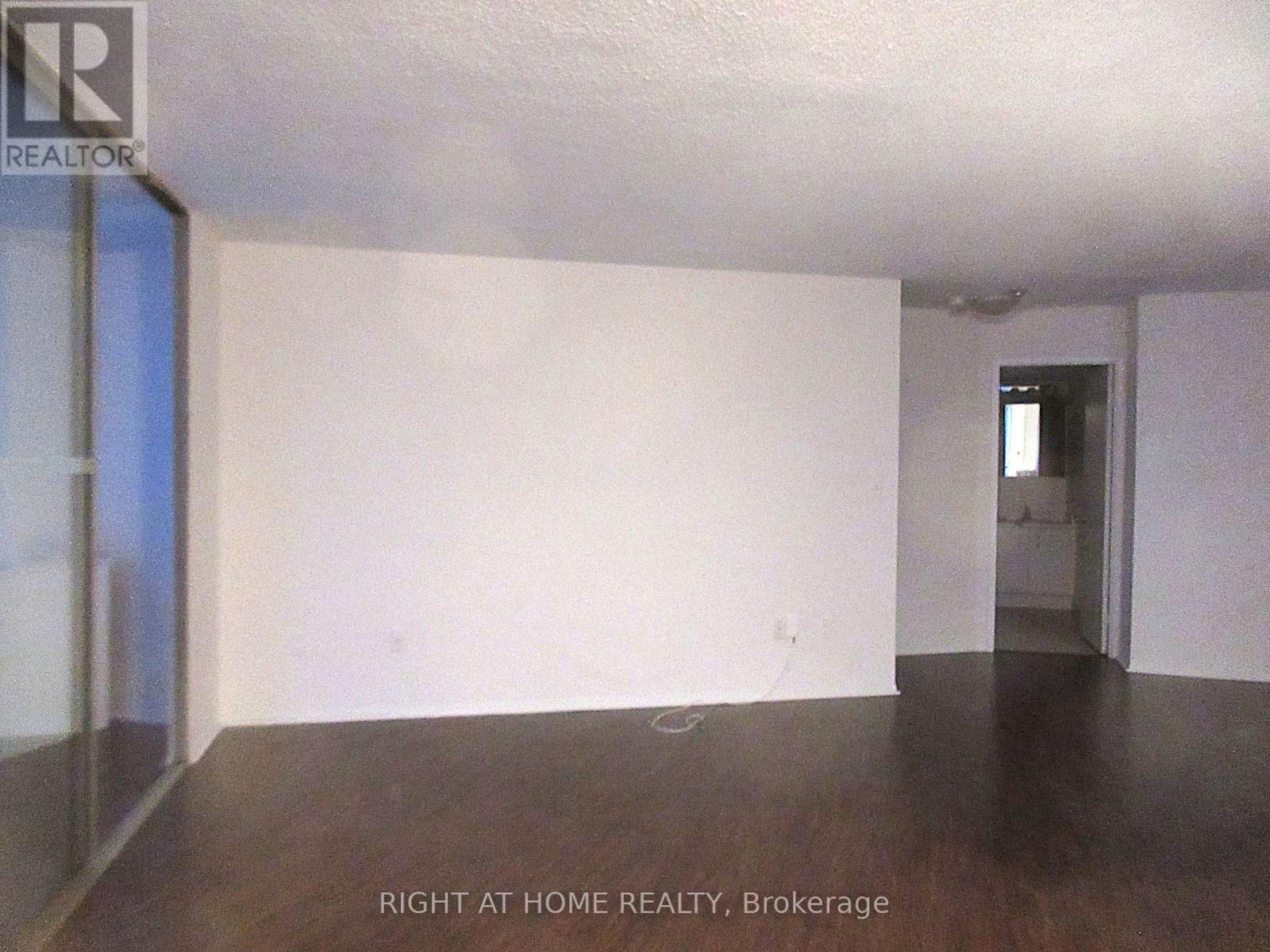 2702 - 270 Queens Quay W Property Photo 2