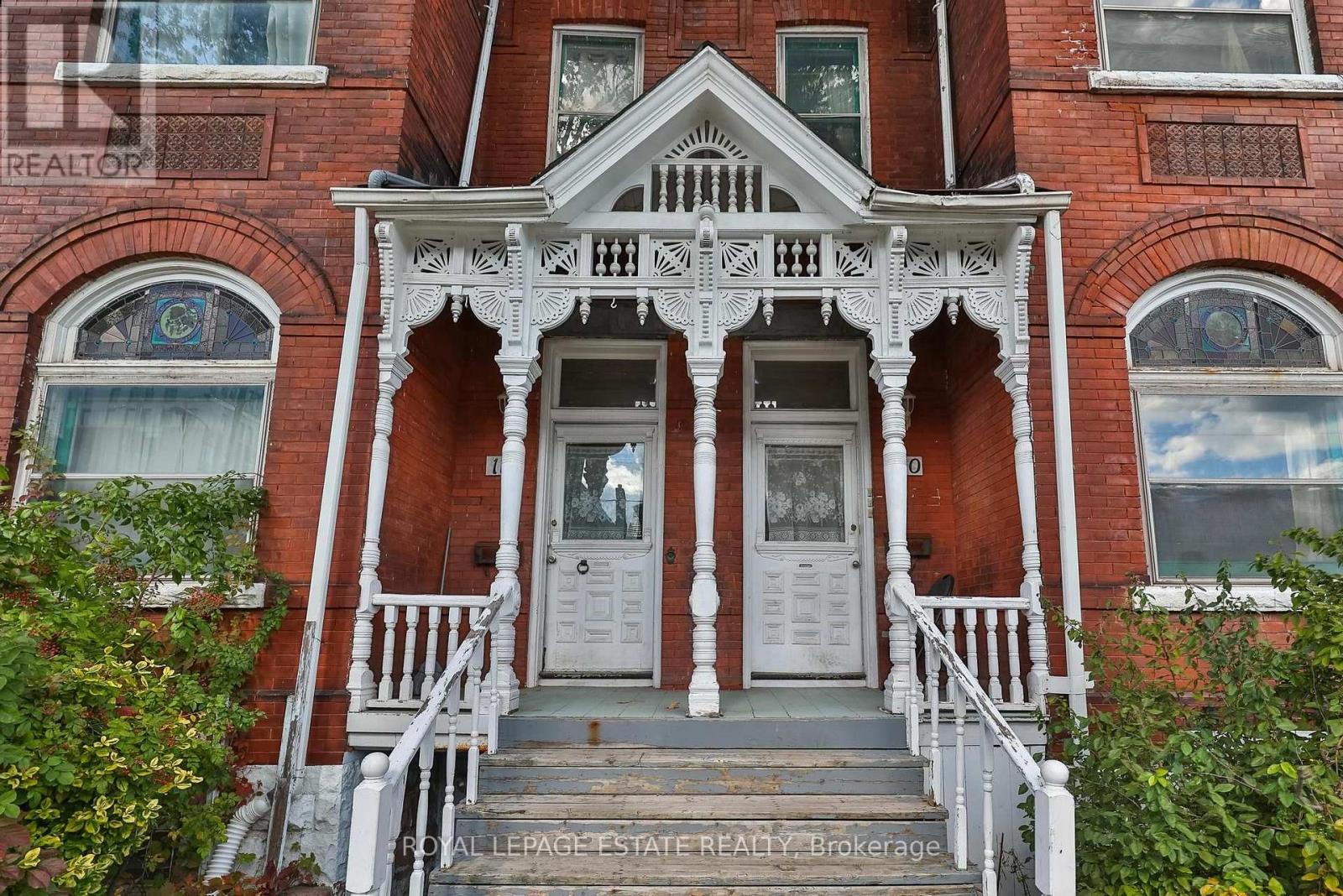 110-112 Baldwin Street Property Photo 2