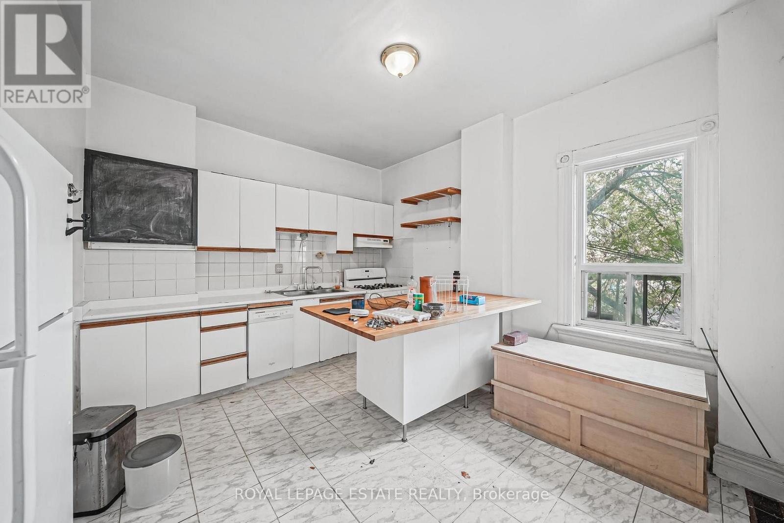 110-112 Baldwin Street Property Photo 35