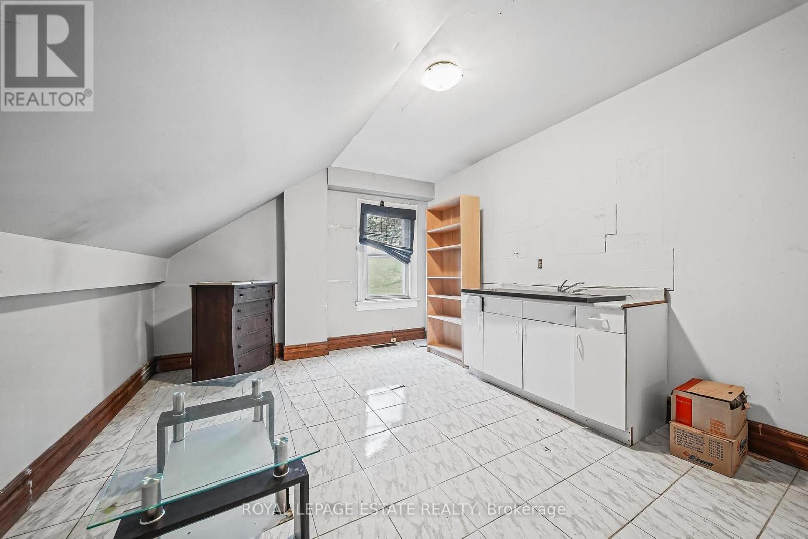 110-112 Baldwin Street Property Photo 39
