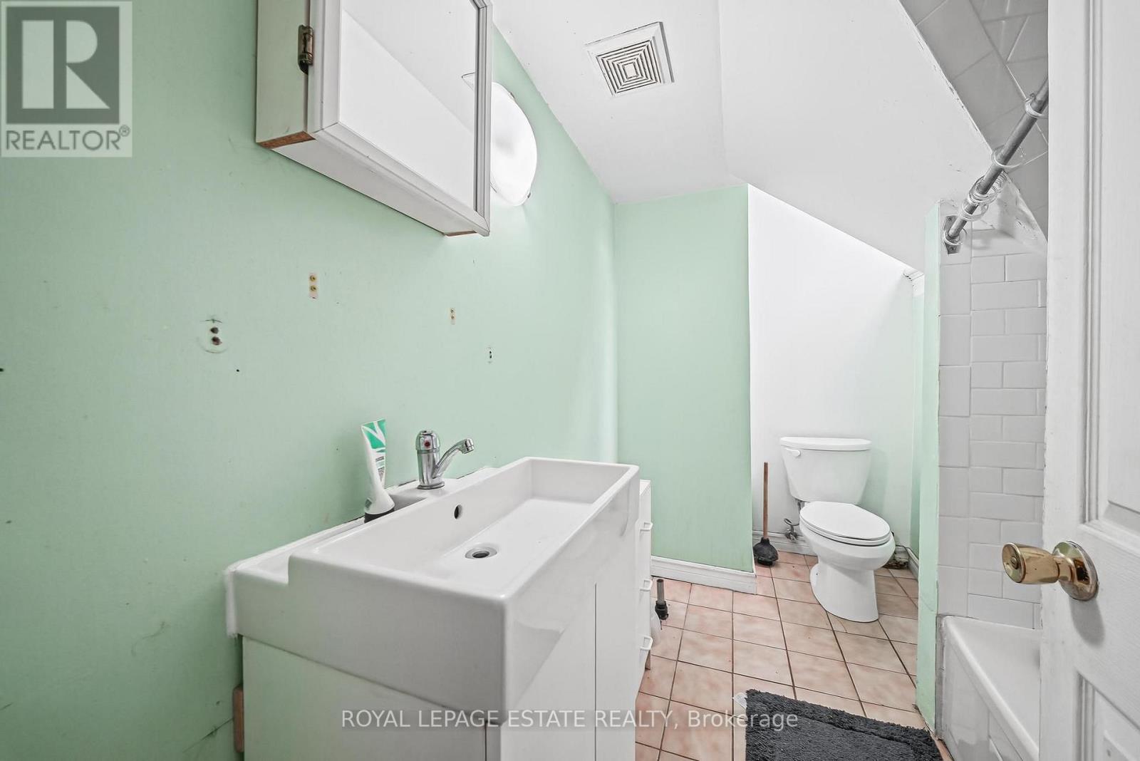 110-112 Baldwin Street Property Photo 40