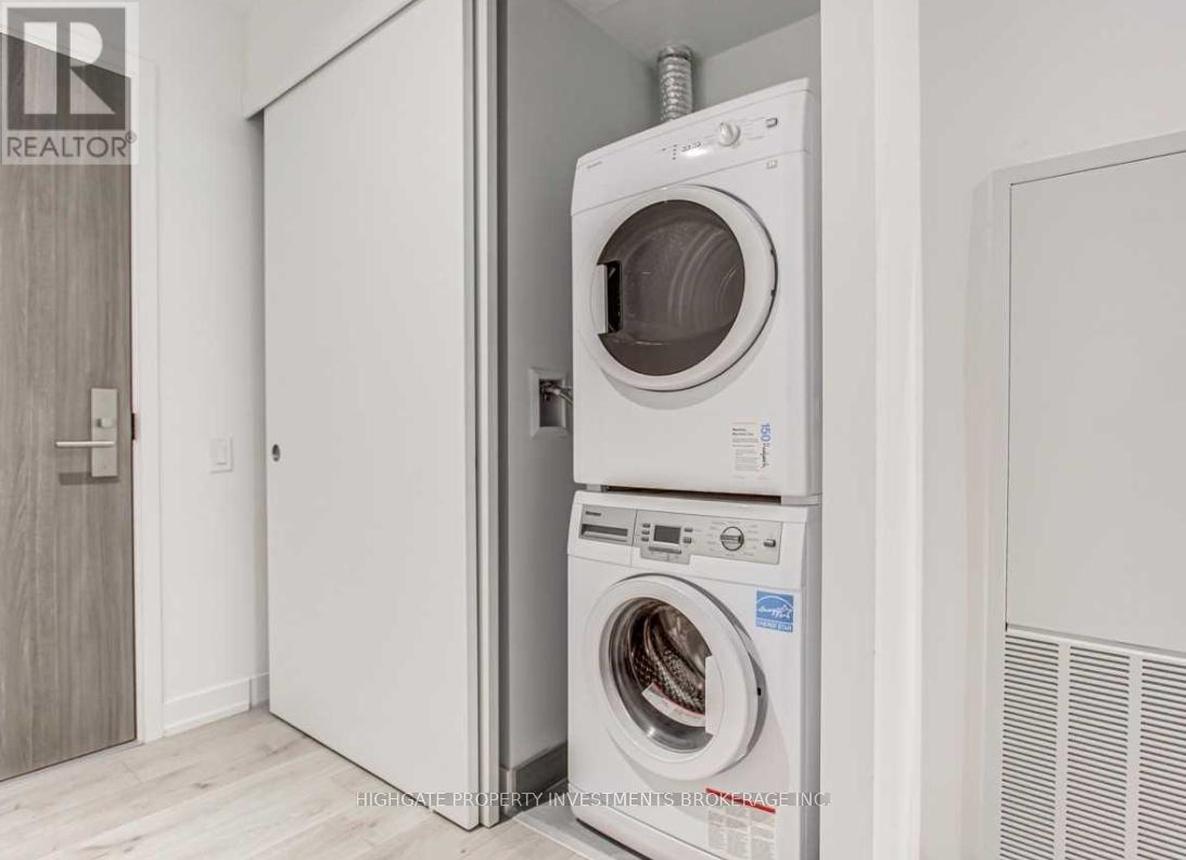 228 - 161 Roehampton Avenue Property Photo 4