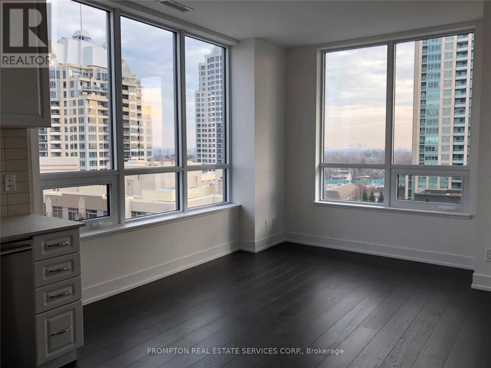 905 - 7 Kenaston Gardens Property Photo 10