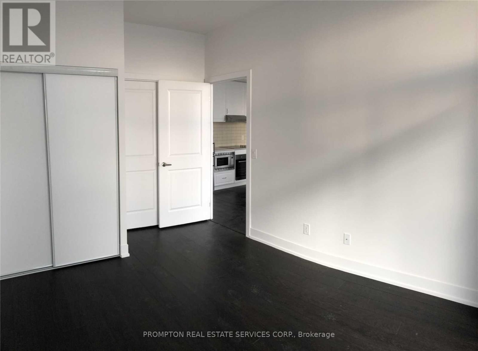 905 - 7 Kenaston Gardens Property Photo 13