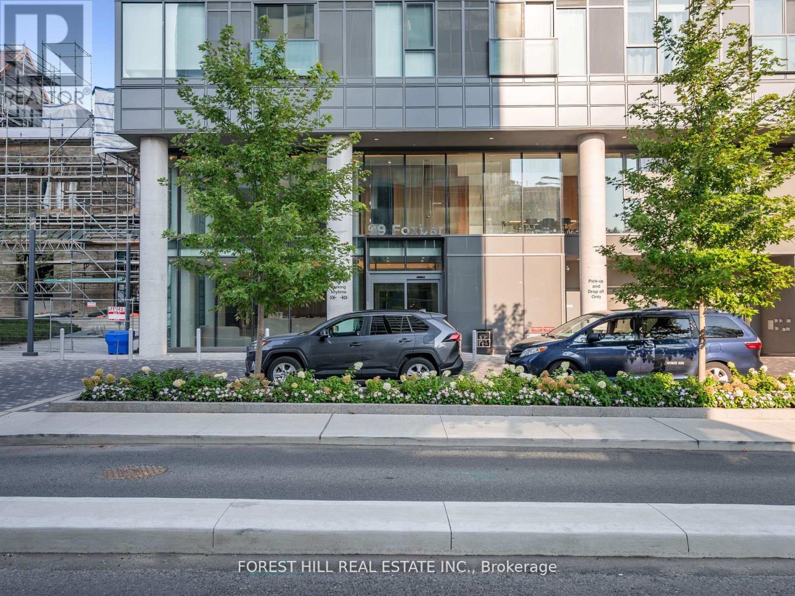 1007 - 99 Foxbar Road Property Photo 4